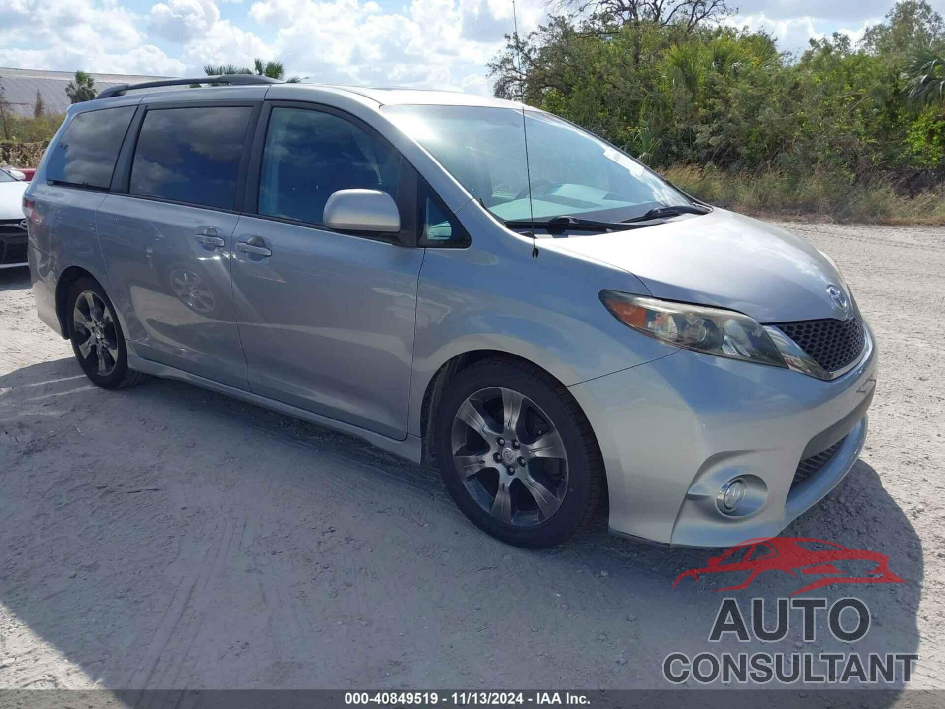 TOYOTA SIENNA 2011 - 5TDXK3DC0BS047947