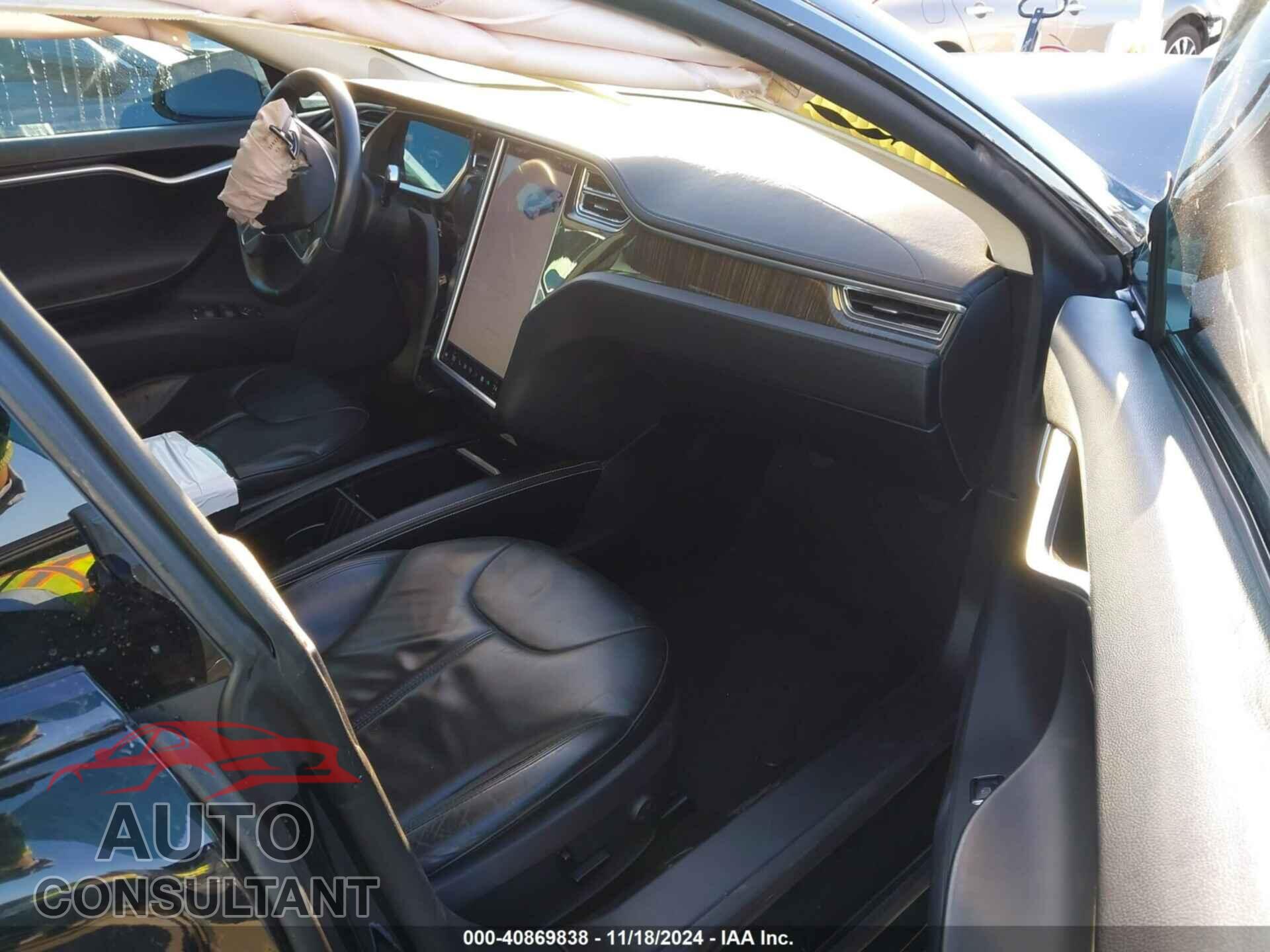 TESLA MODEL S 2013 - 5YJSA1AC3DFP10599