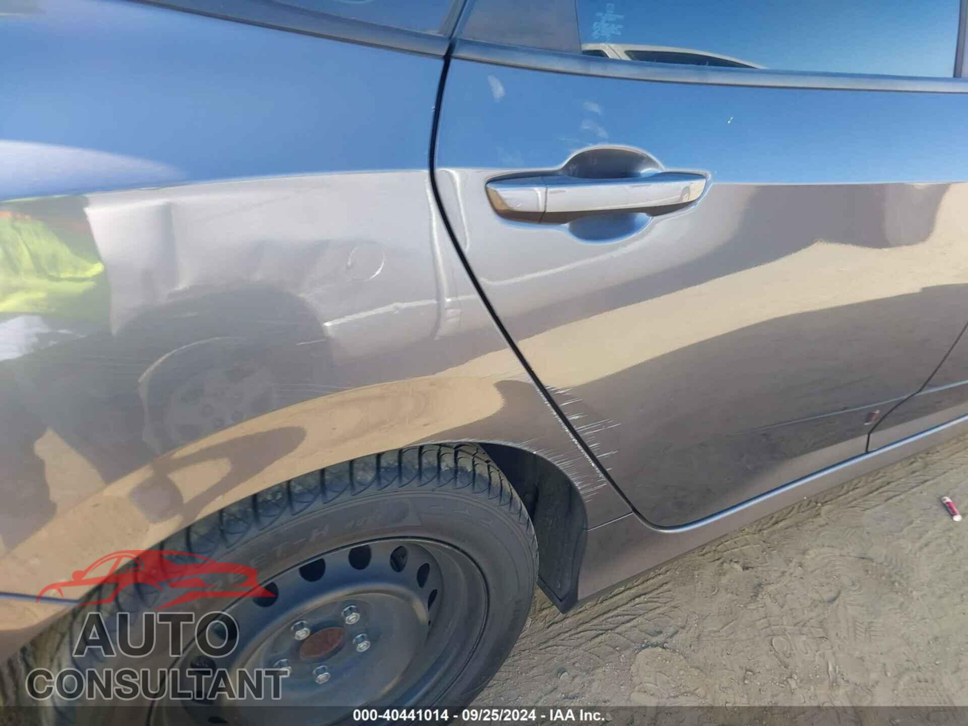 HONDA CIVIC 2019 - 2HGFC2F60KH588460