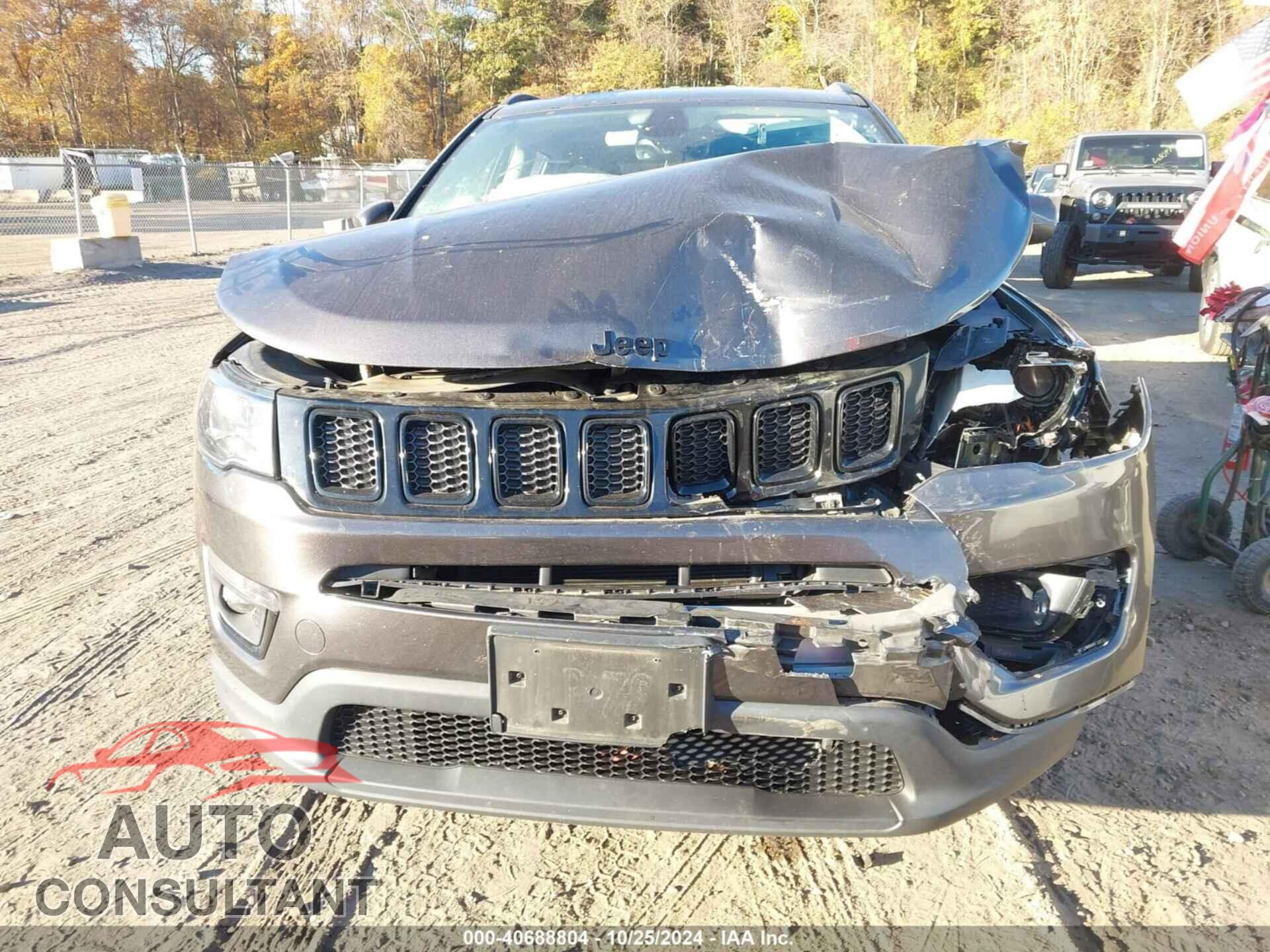 JEEP COMPASS 2018 - 3C4NJDBB2JT325410