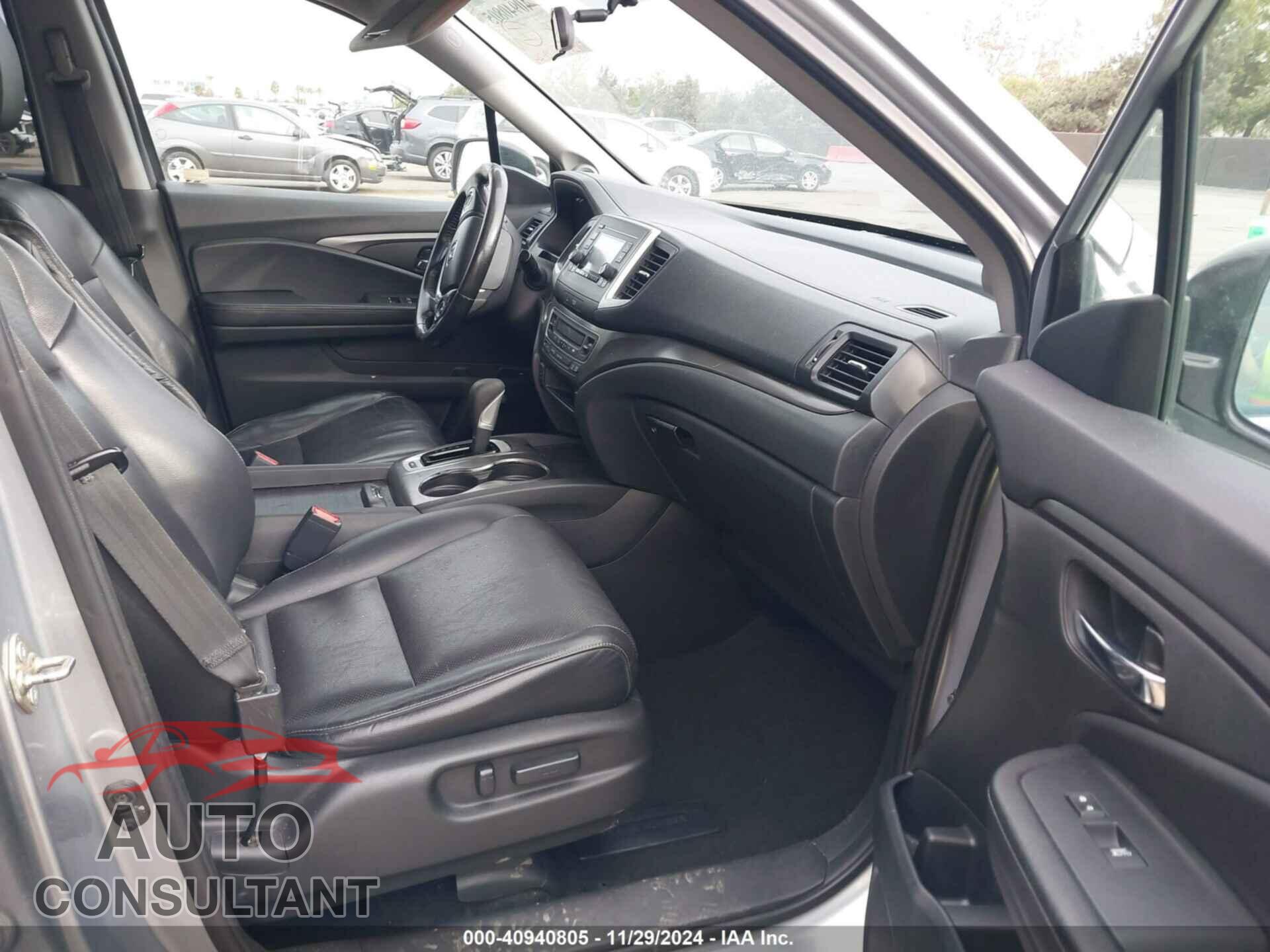 HONDA RIDGELINE 2017 - 5FPYK2F59HB001552