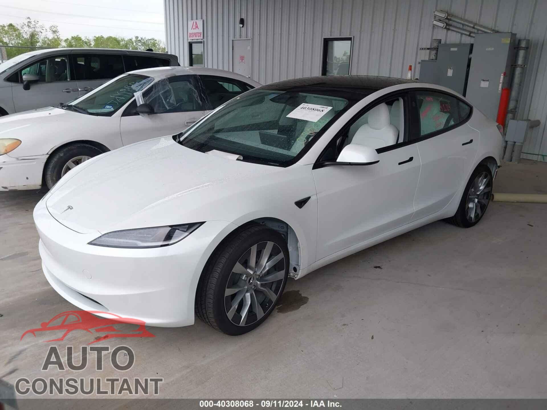 TESLA MODEL 3 2024 - 5YJ3E1EA8RF795111