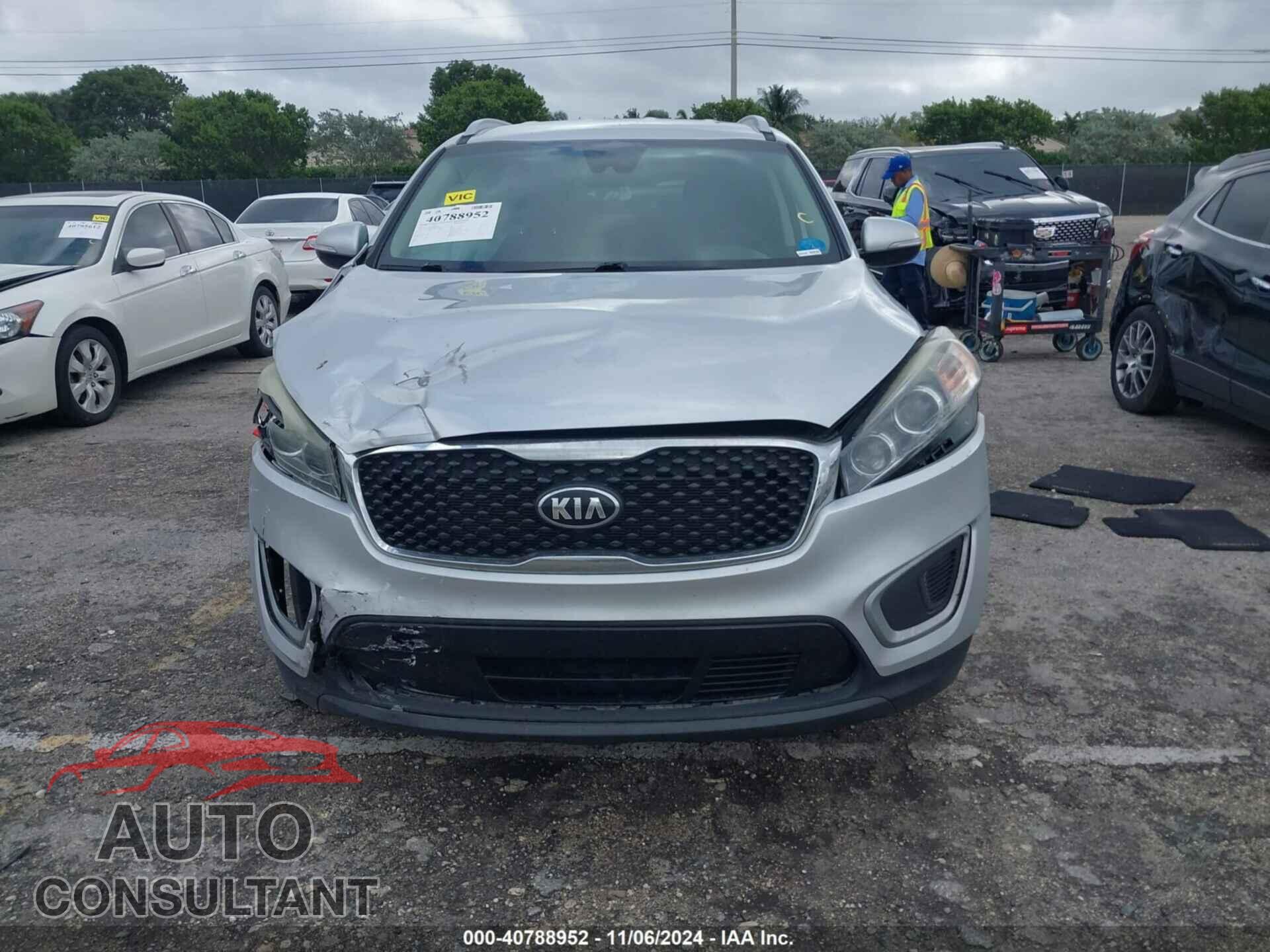 KIA SORENTO 2017 - 5XYPG4A36HG257549