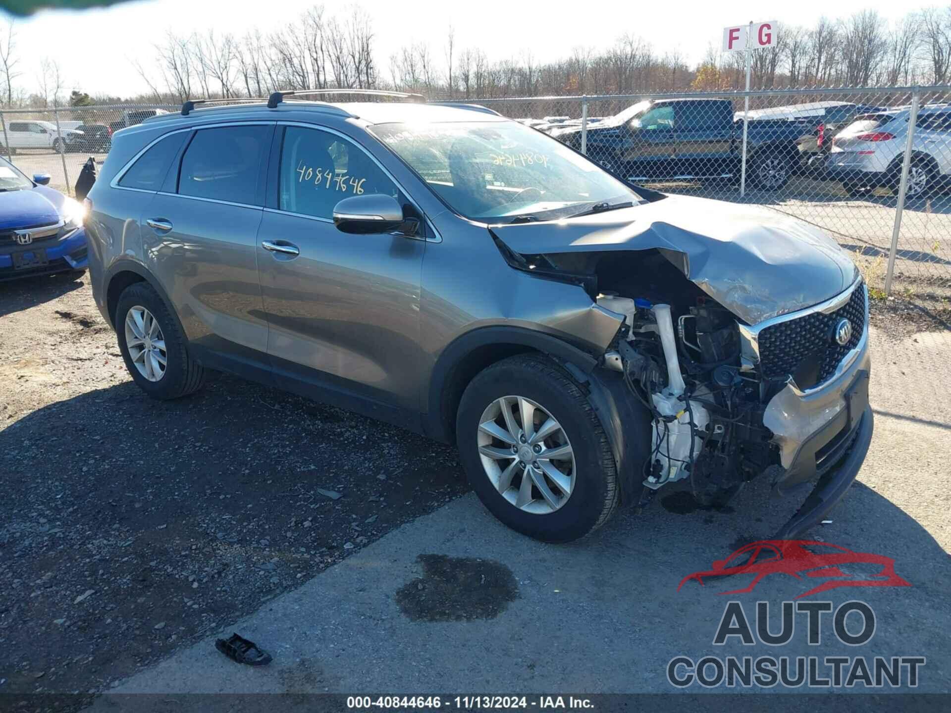 KIA SORENTO 2017 - 5XYPG4A34HG206485