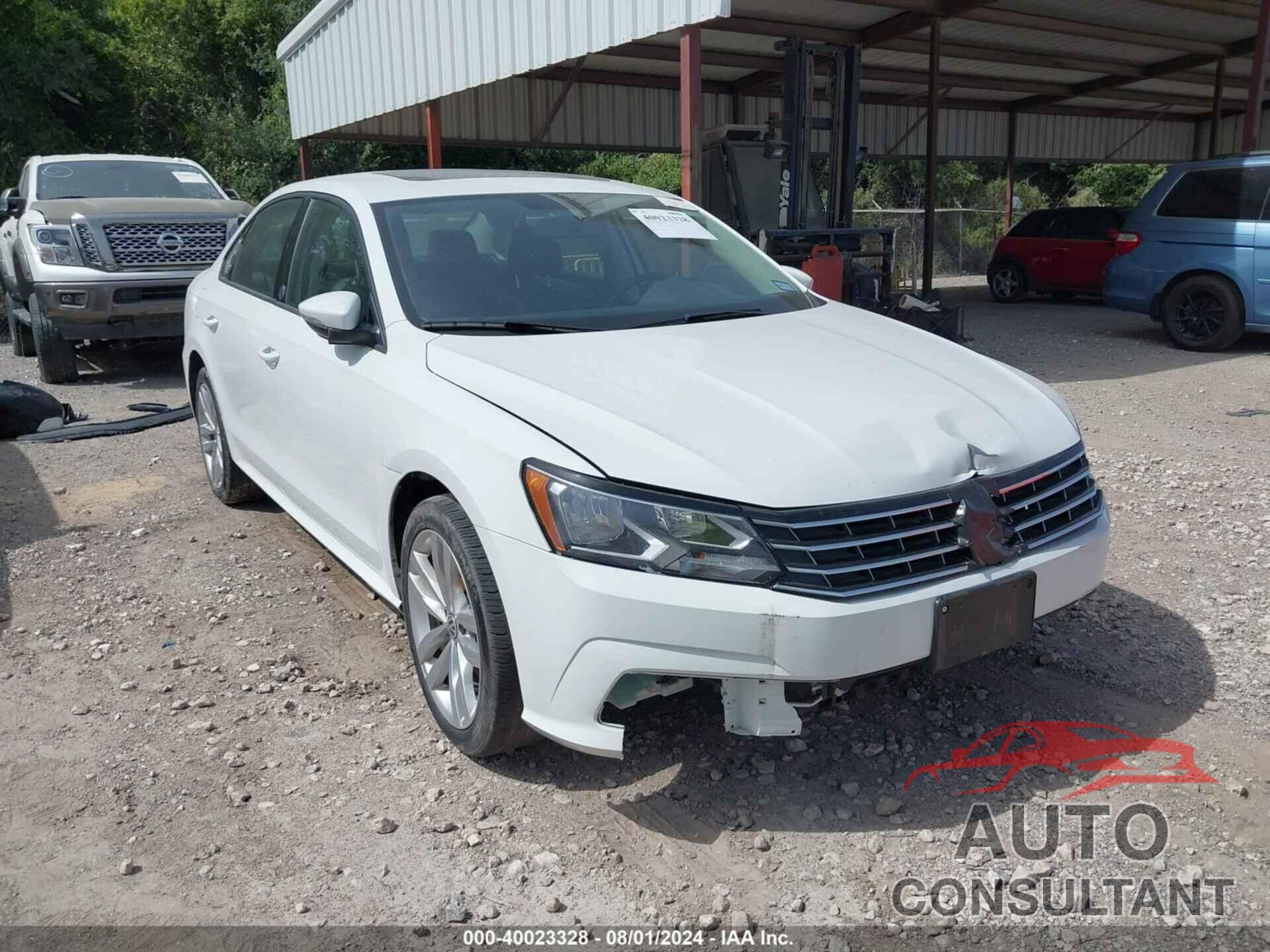 VOLKSWAGEN PASSAT 2019 - 1VWLA7A38KC014335