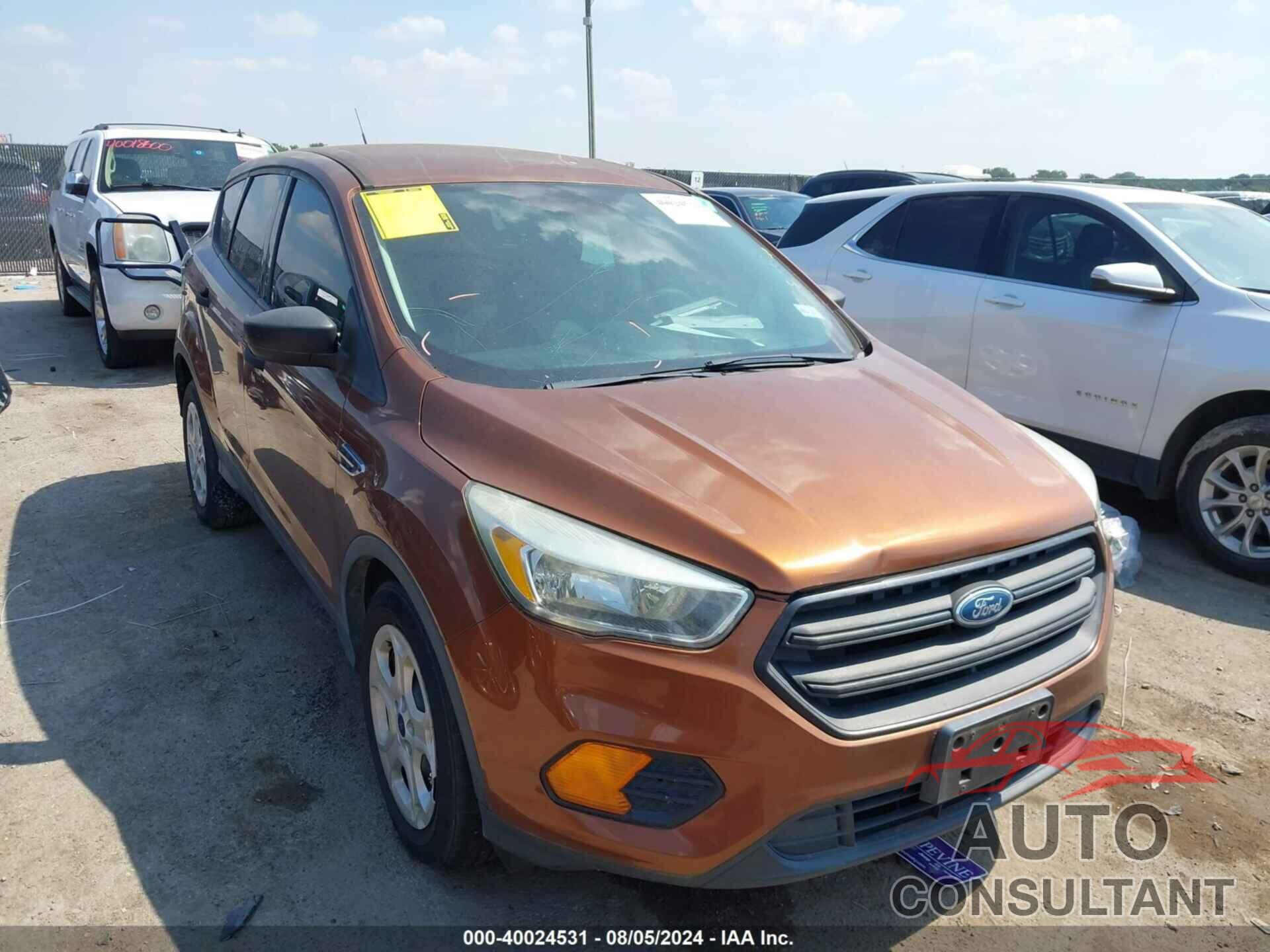 FORD ESCAPE 2017 - 1FMCU0F78HUA27744