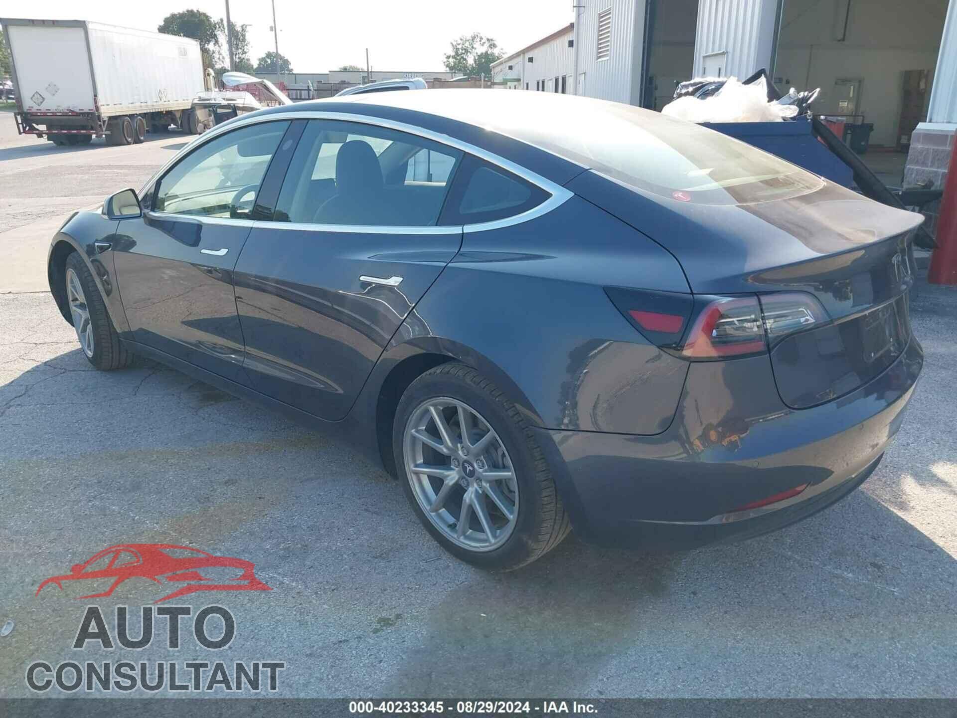 TESLA MODEL 3 2018 - 5YJ3E1EA7JF048247