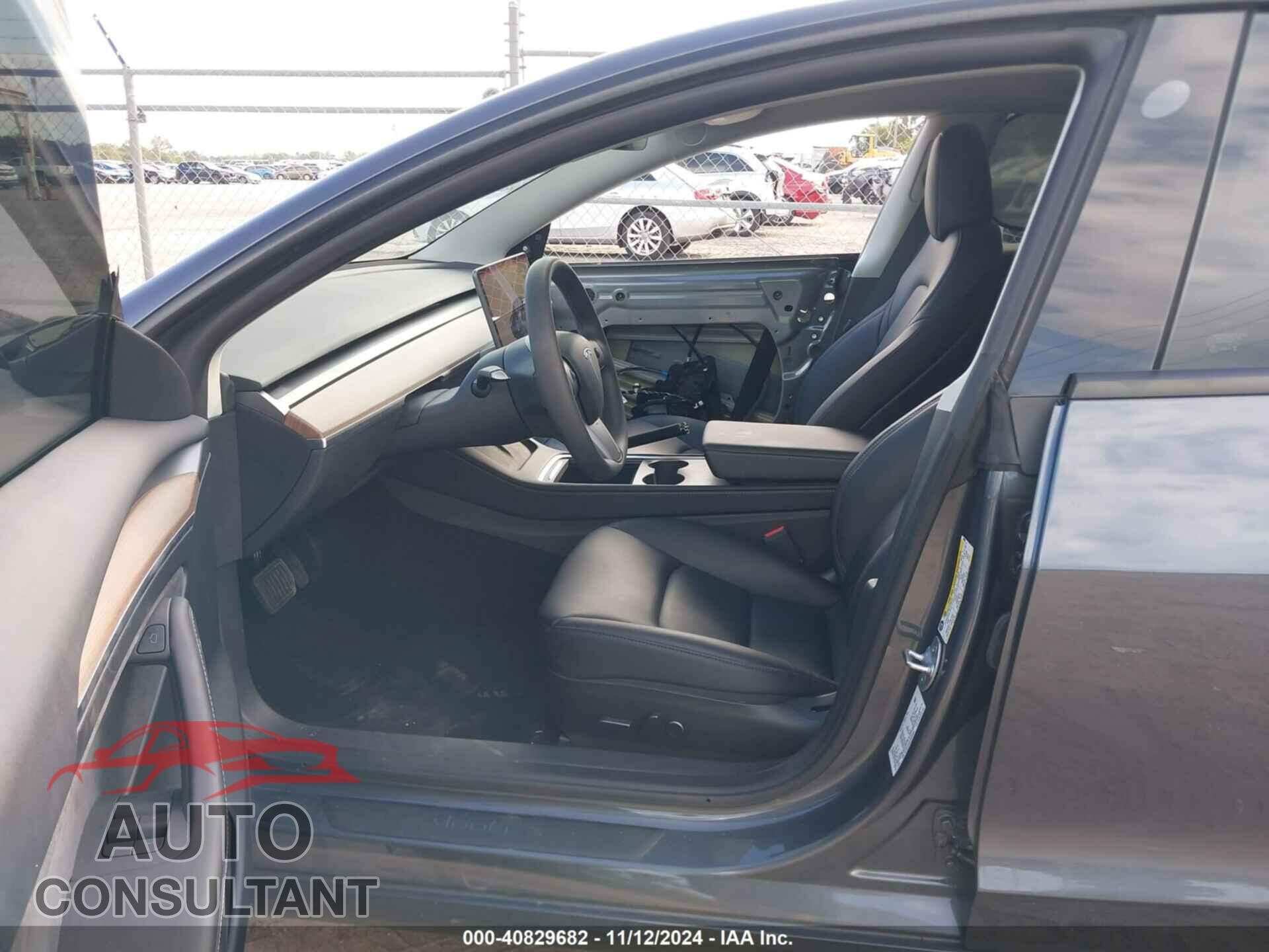 TESLA MODEL 3 2023 - 5YJ3E1EA5PF648404