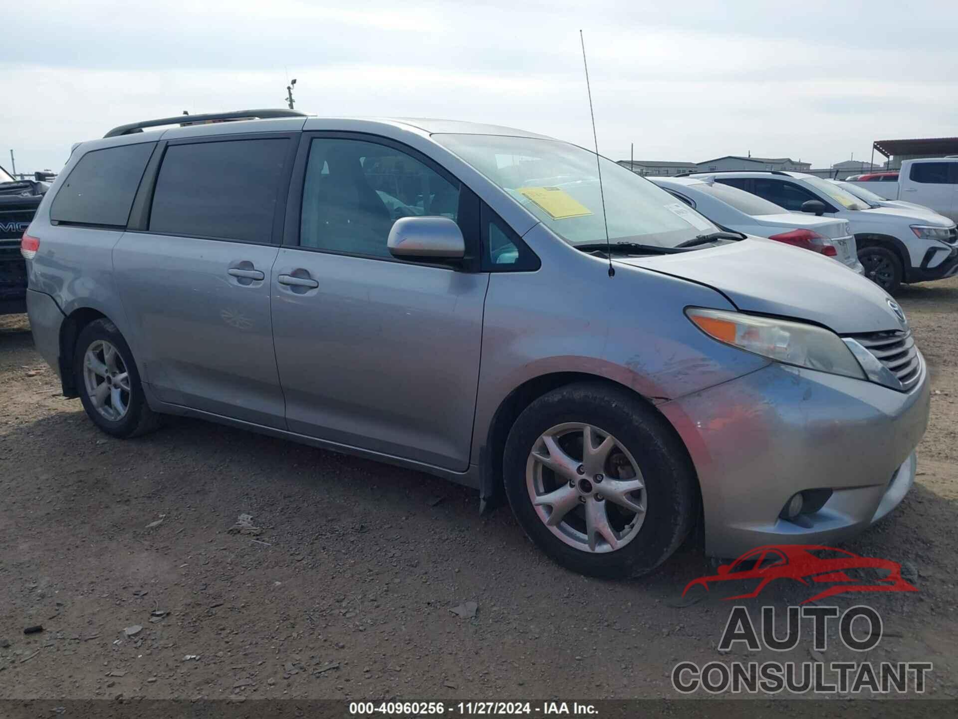 TOYOTA SIENNA 2012 - 5TDYK3DC7CS256737