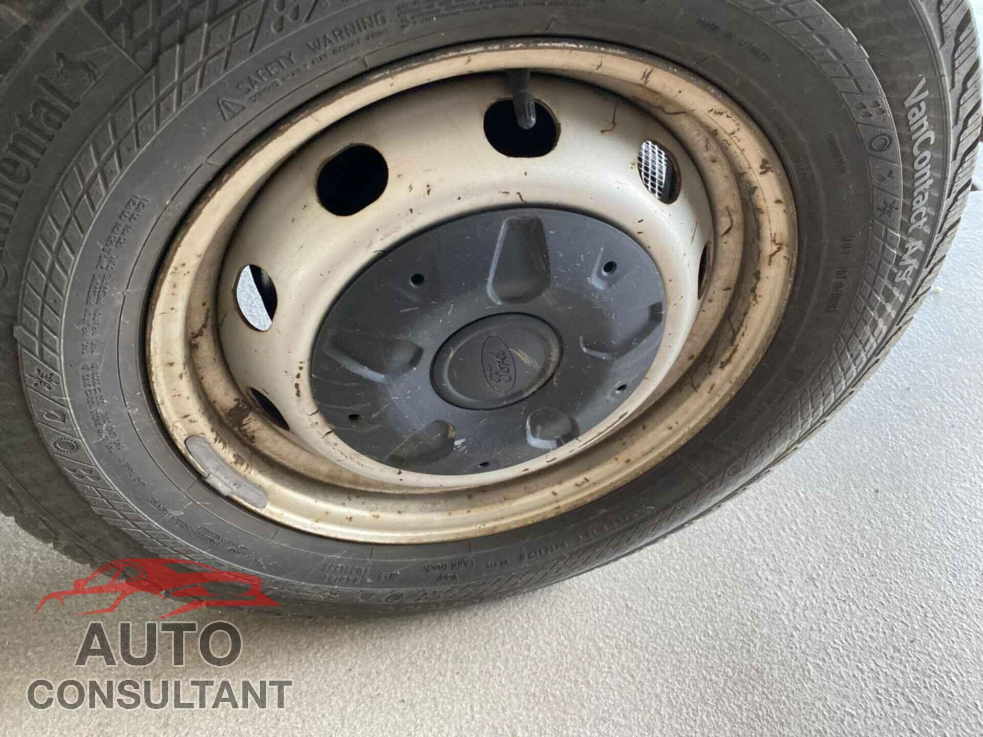 FORD TRANSIT 2019 - 1FTYR2CMXKKB75415
