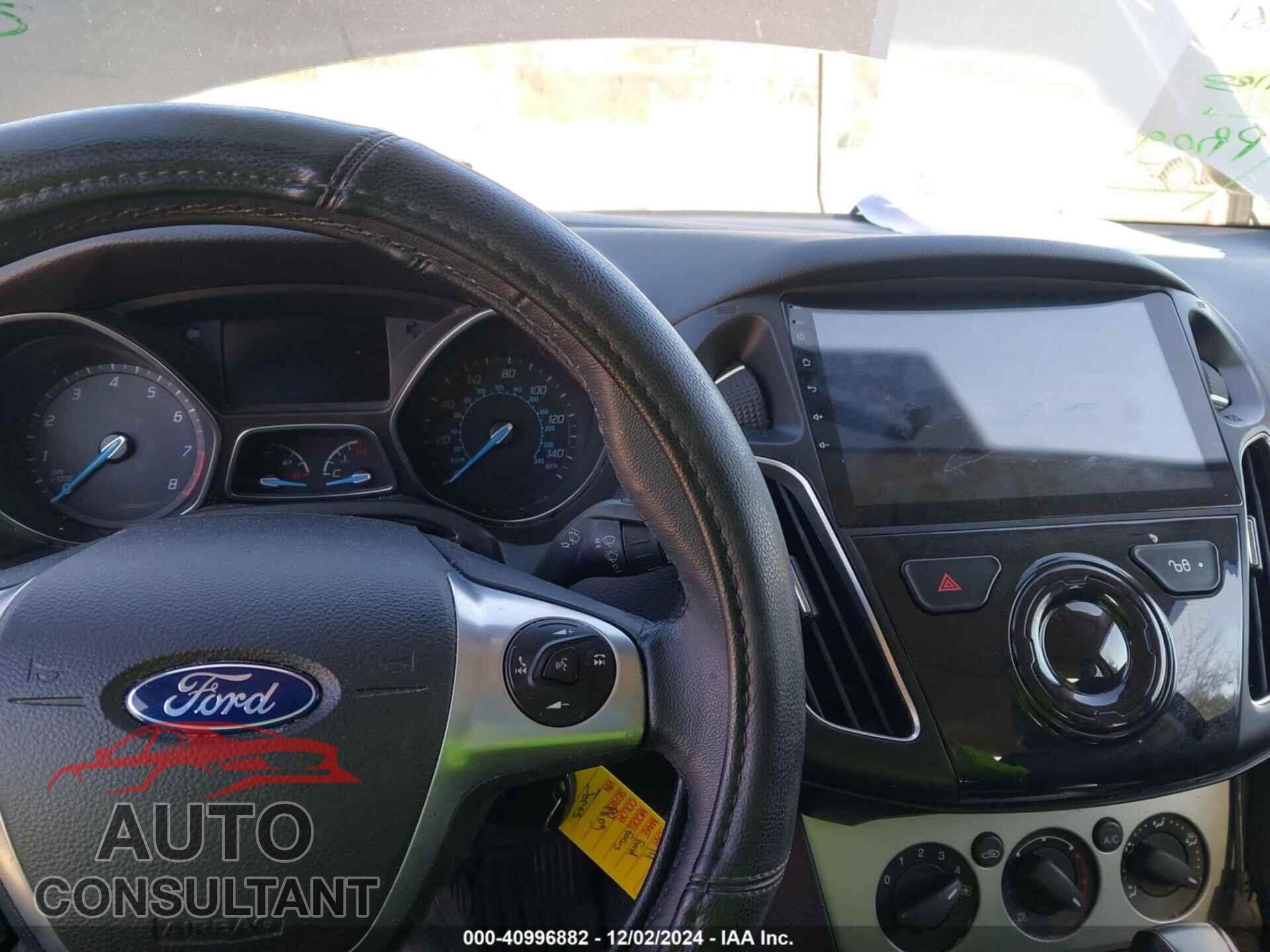 FORD FOCUS 2014 - 1FADP3F23EL114576