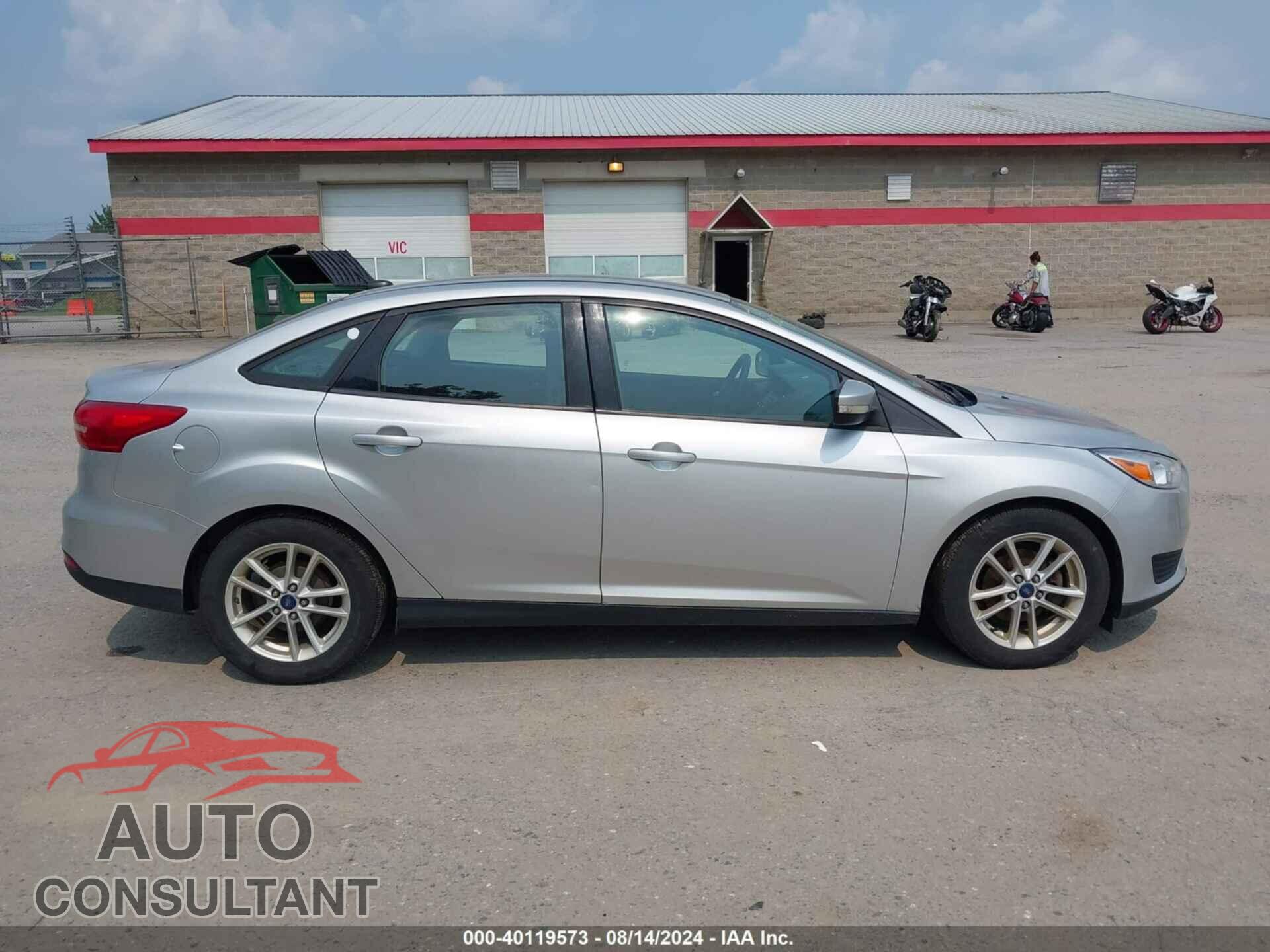 FORD FOCUS 2015 - 1FADP3F21FL203452