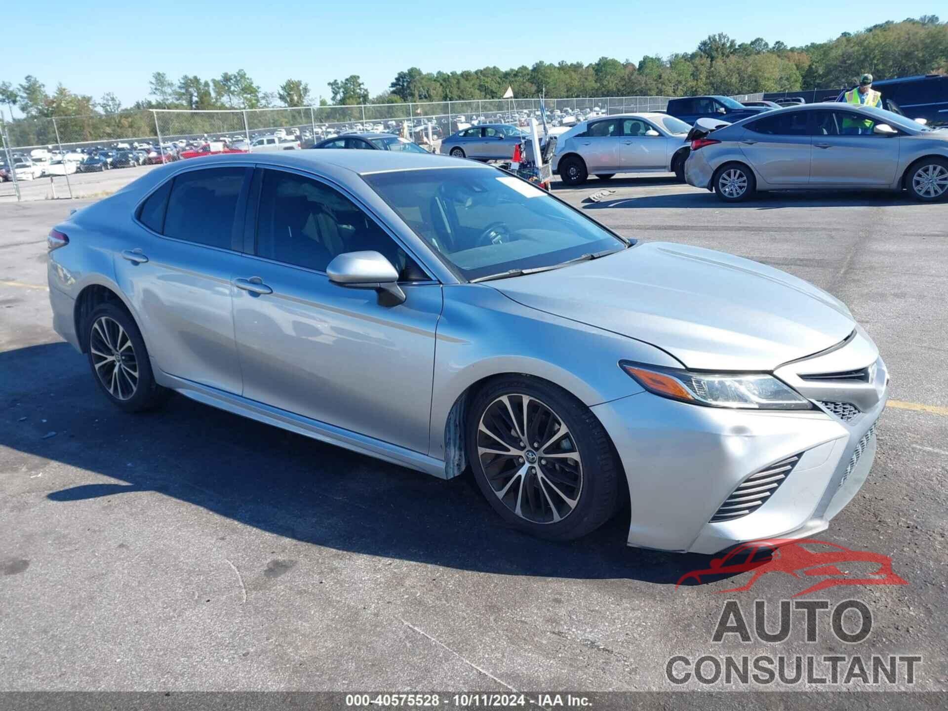 TOYOTA CAMRY 2018 - JTNB11HK8J3022177