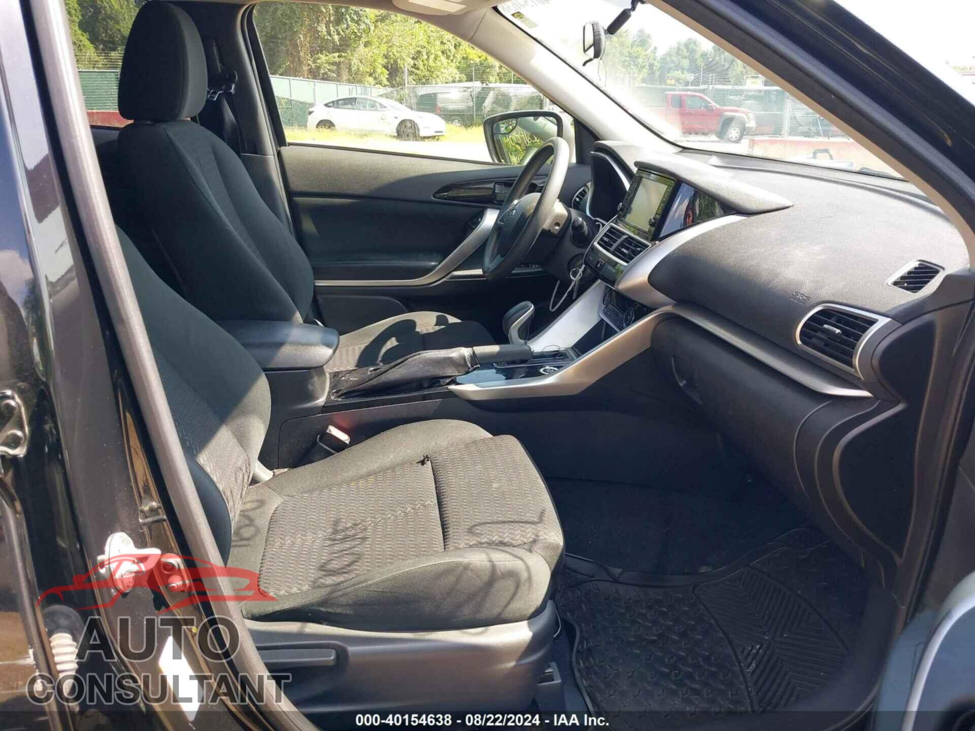 MITSUBISHI ECLIPSE CROSS 2018 - JA4AT3AA4JZ048533