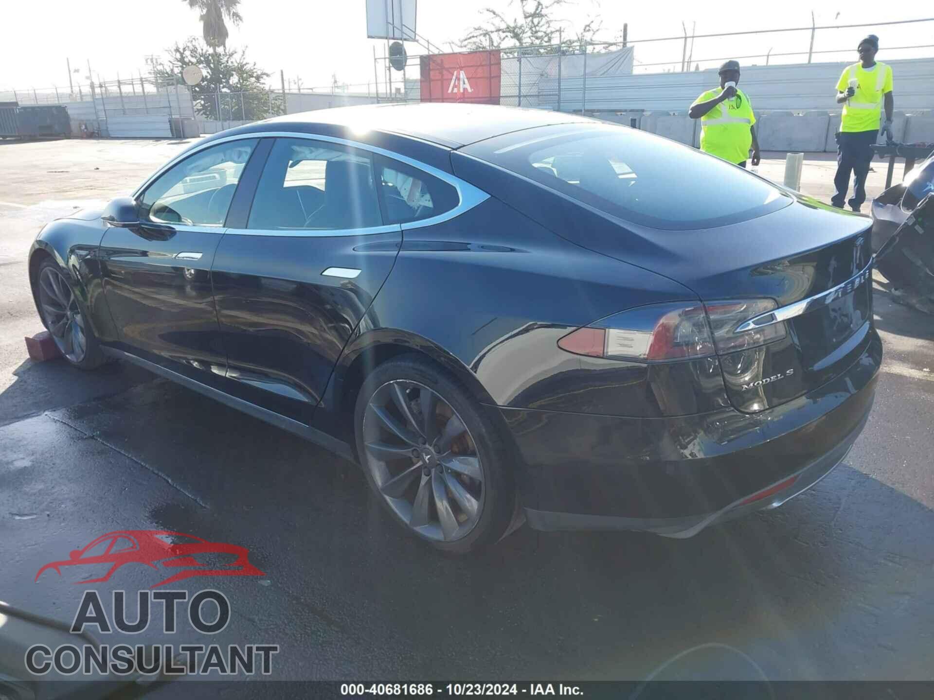 TESLA MODEL S 2016 - 5YJSA1E20GF122004