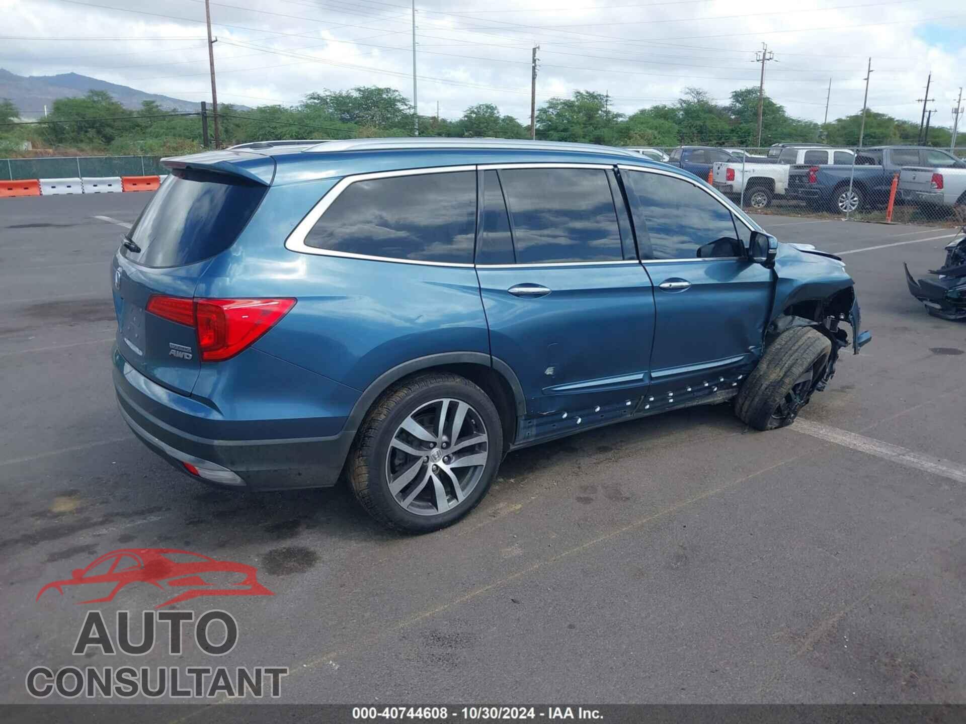 HONDA PILOT 2018 - 5FNYF6H96JB013782
