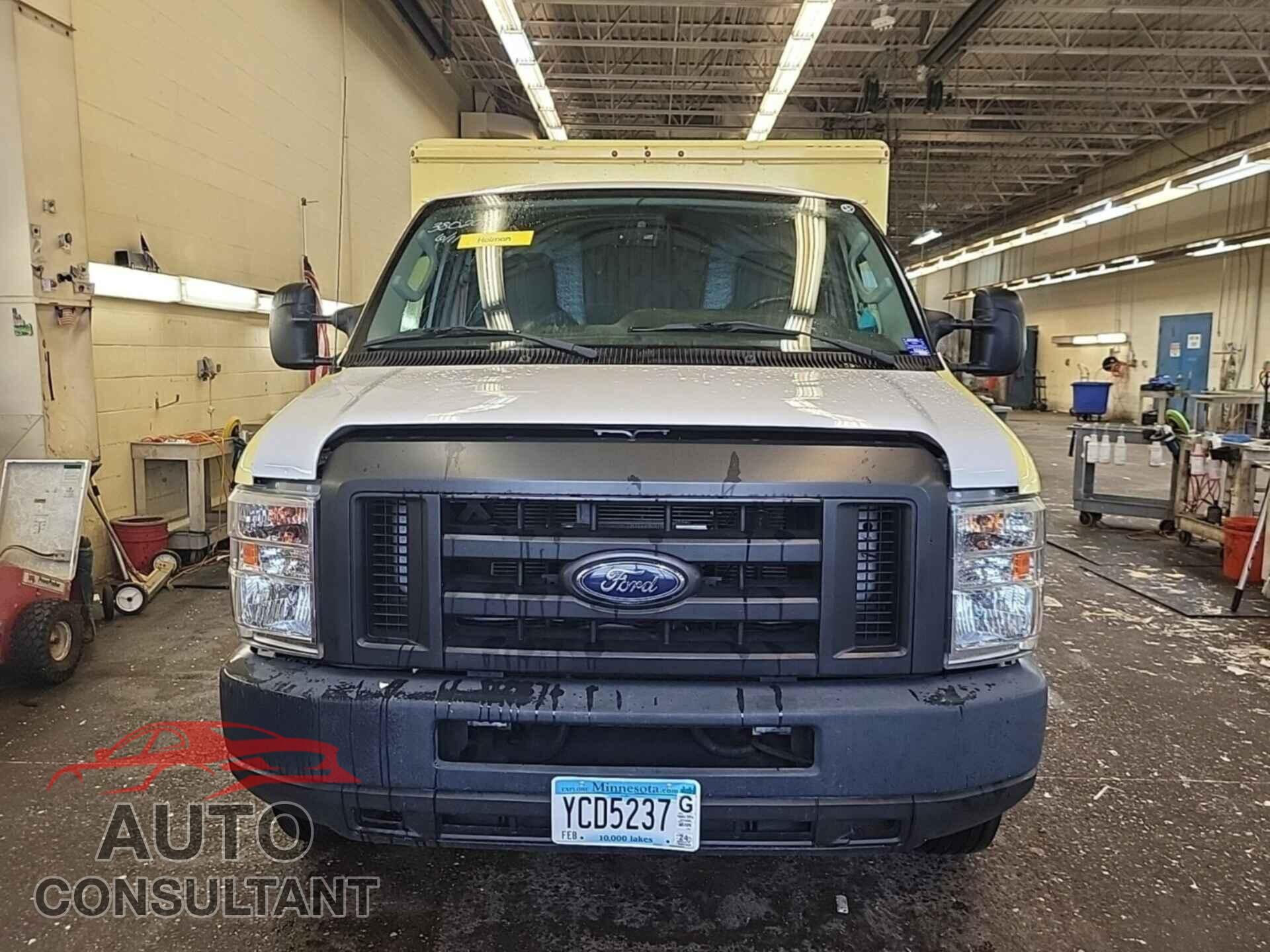 FORD ECONOLINE 2017 - 1FDXE4FS5HDC69112