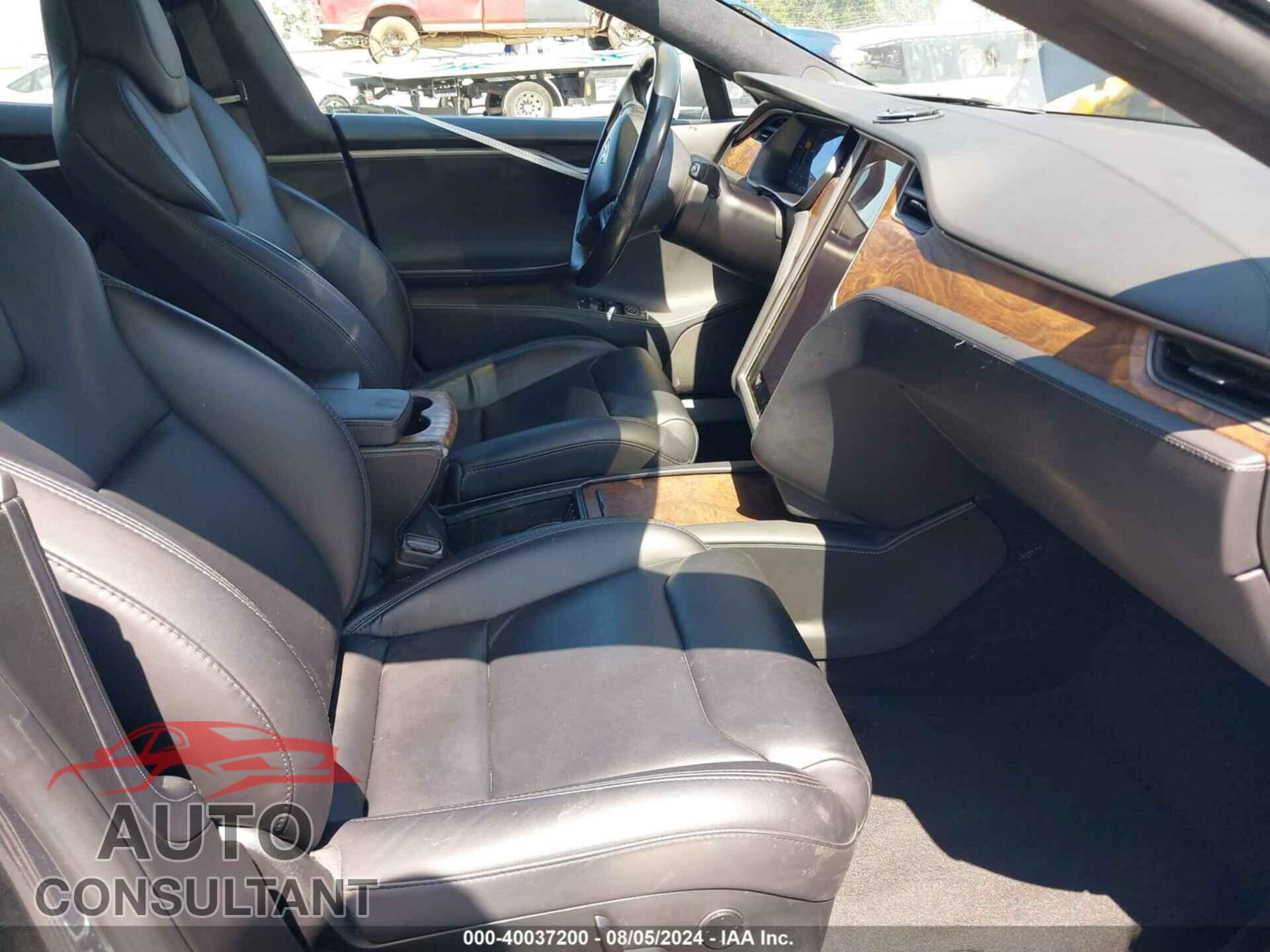 TESLA MODEL S 2018 - 5YJSA1E24JF297220