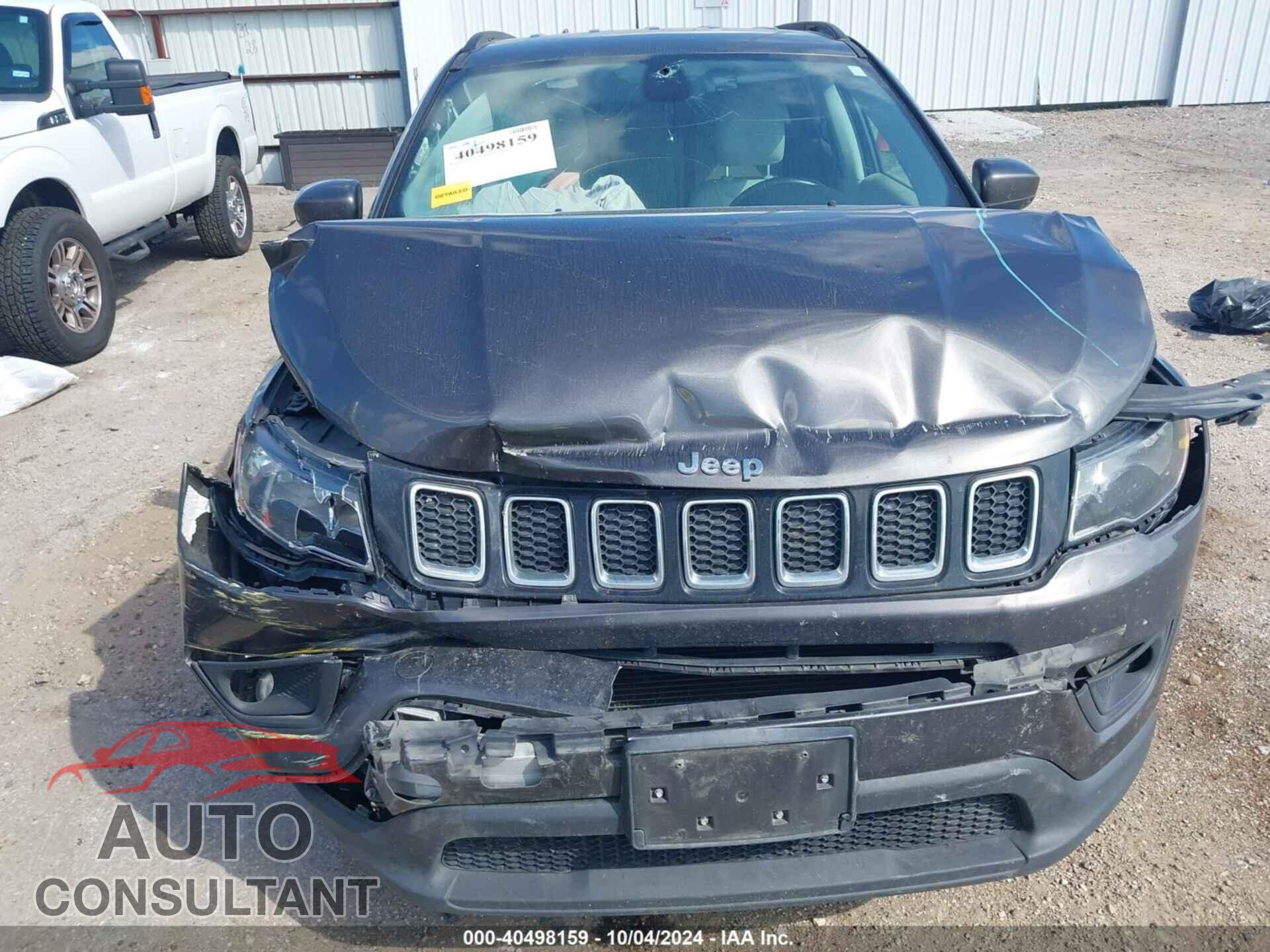 JEEP COMPASS 2018 - 3C4NJCBB8JT102847