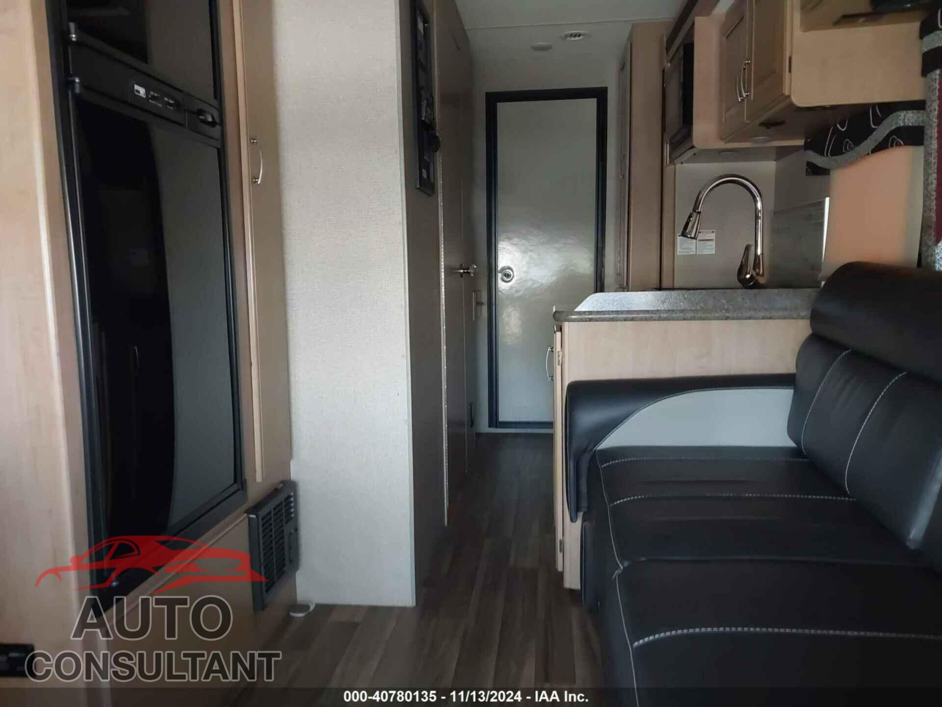 FORD E-450 CUTAWAY 2017 - 1FDXE4FS7HDC46933