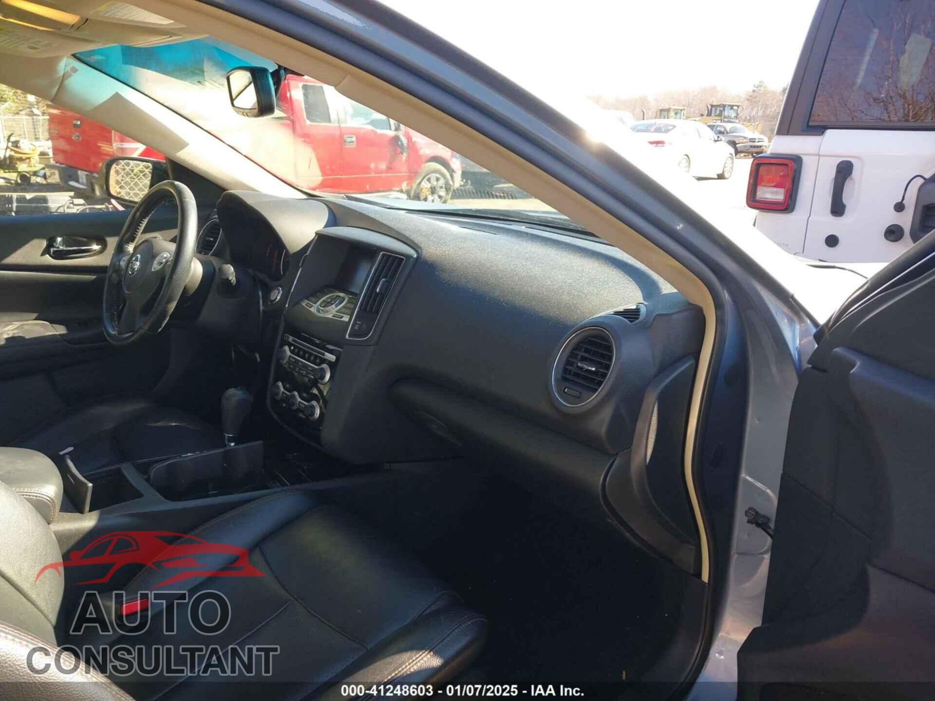 NISSAN MAXIMA 2011 - 1N4AA5AP1BC816720
