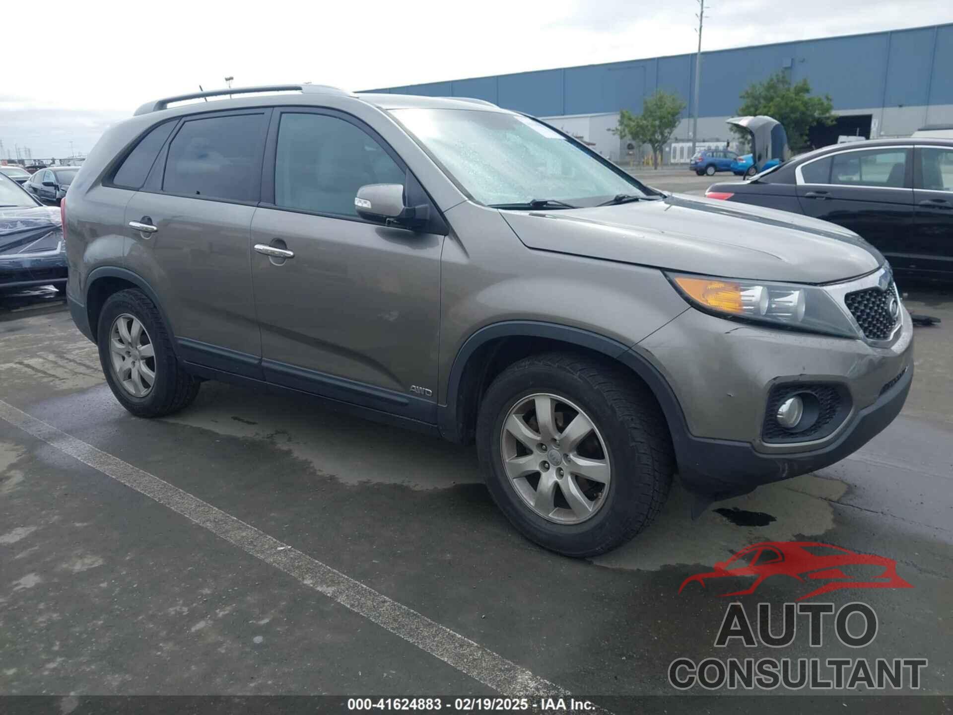KIA SORENTO 2013 - 5XYKTCA62DG313524