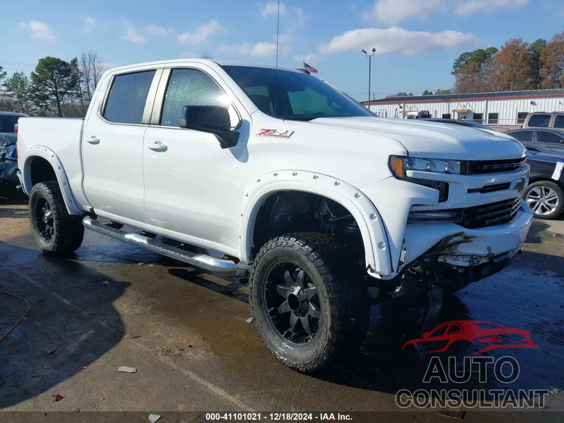 CHEVROLET SILVERADO 1500 2021 - 1GCUYEED1MZ361032