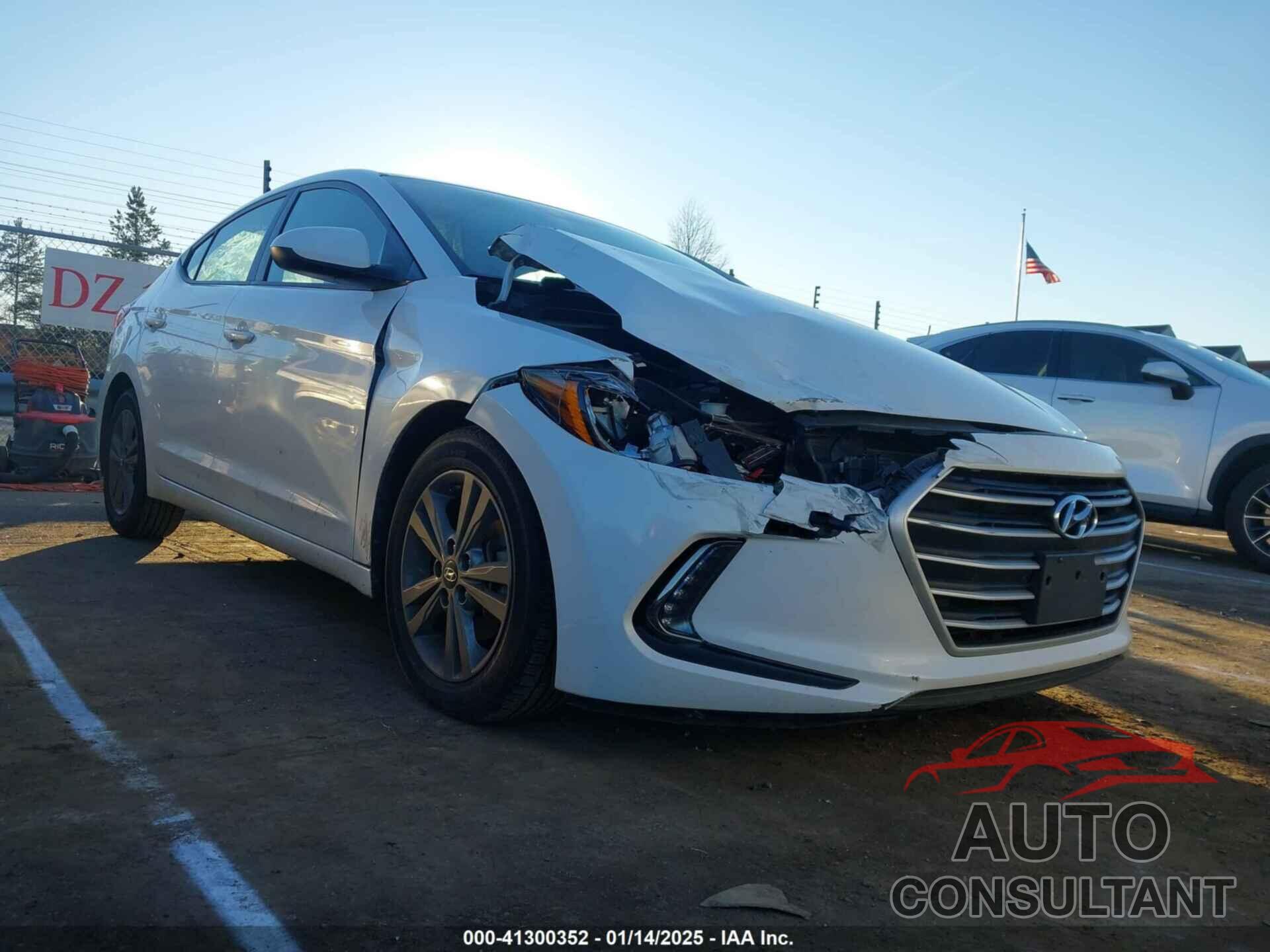 HYUNDAI ELANTRA 2018 - 5NPD84LF5JH341223