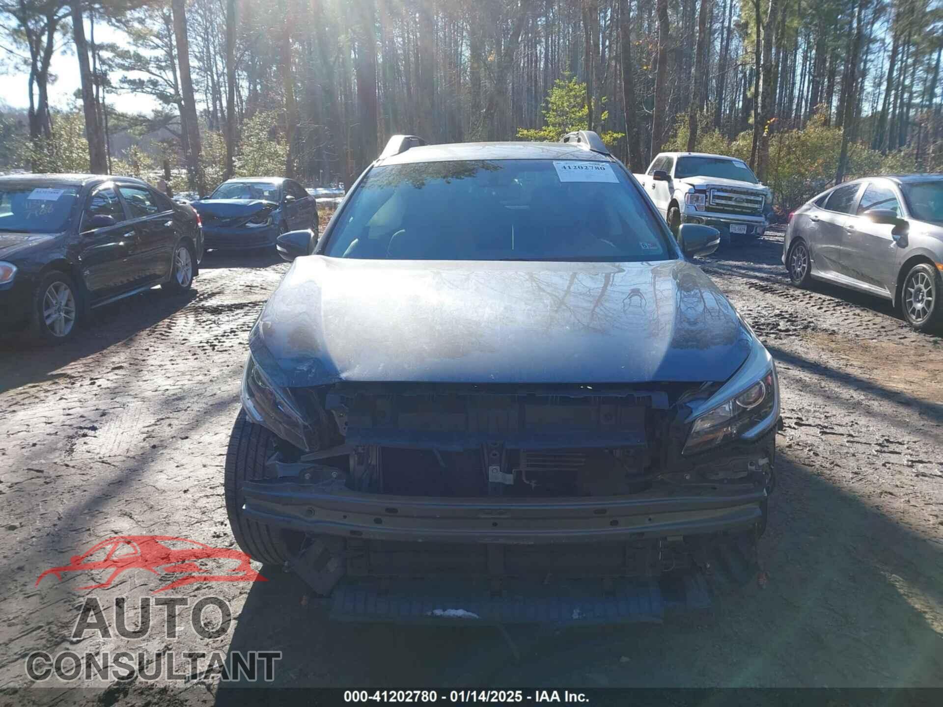 SUBARU OUTBACK 2018 - 4S4BSAFC8J3318955