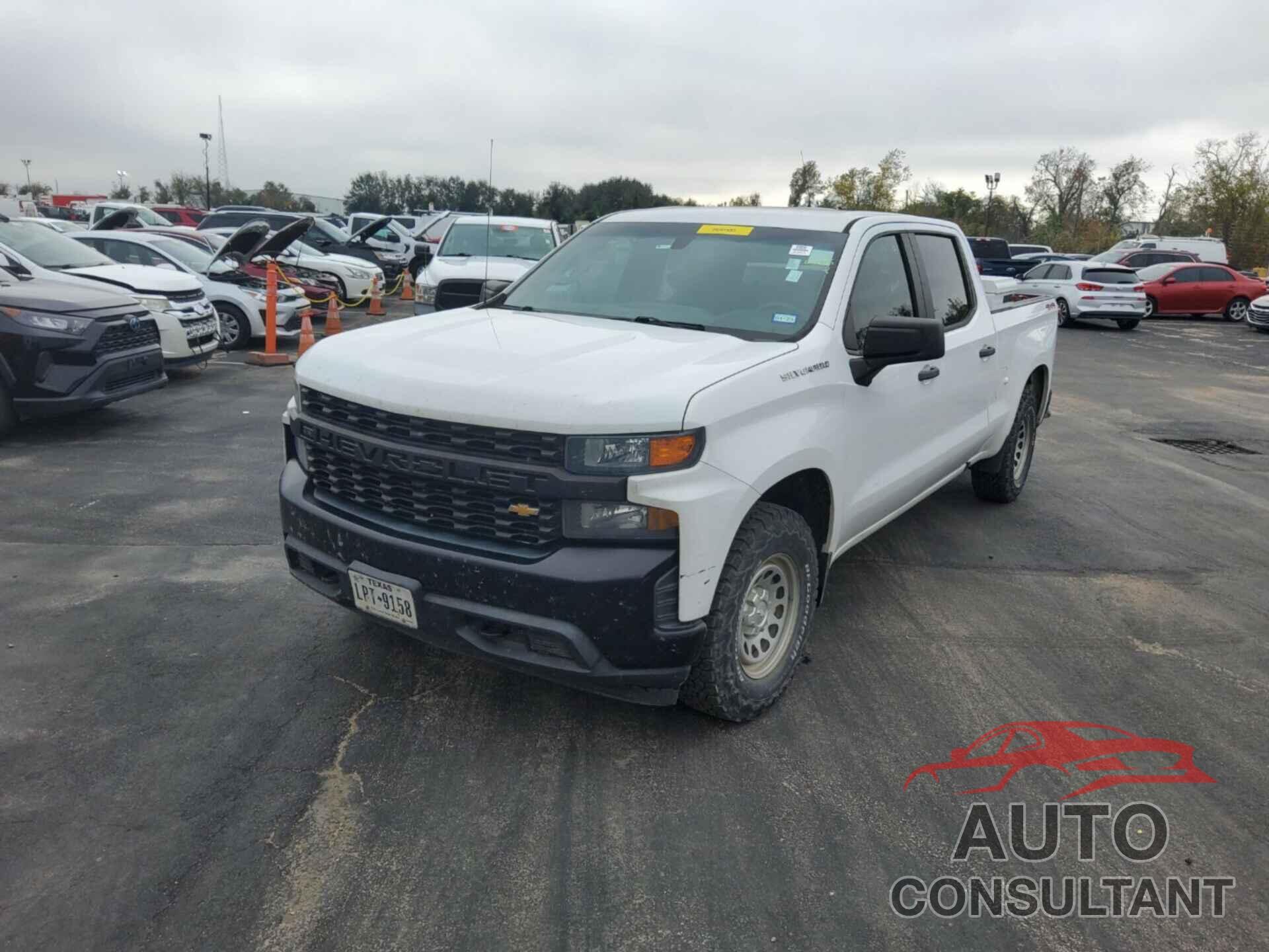 CHEVROLET SILVERADO 1500 2019 - 1GCUYAEF6KZ181827