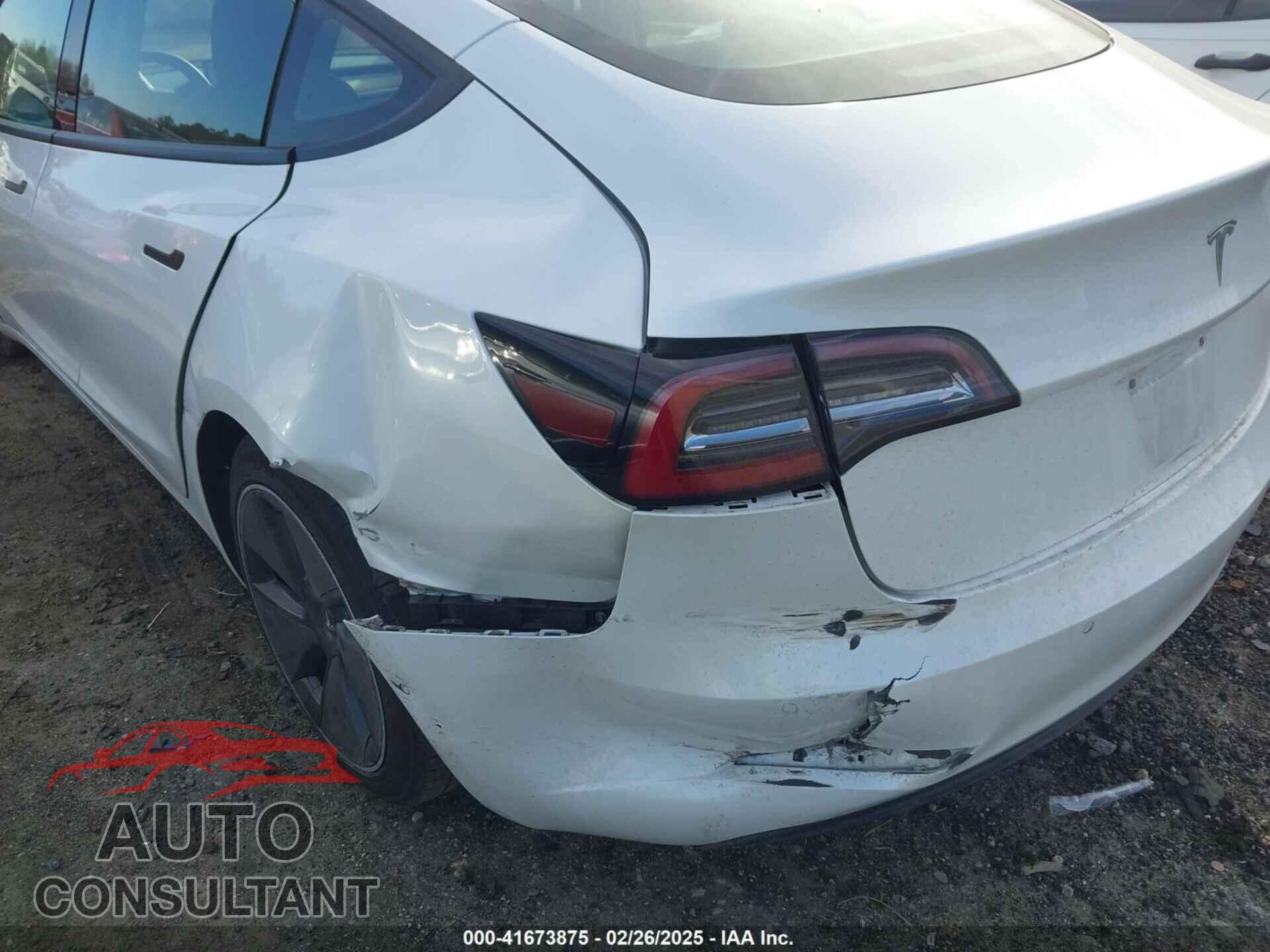 TESLA MODEL 3 2021 - 5YJ3E1EA4MF016604
