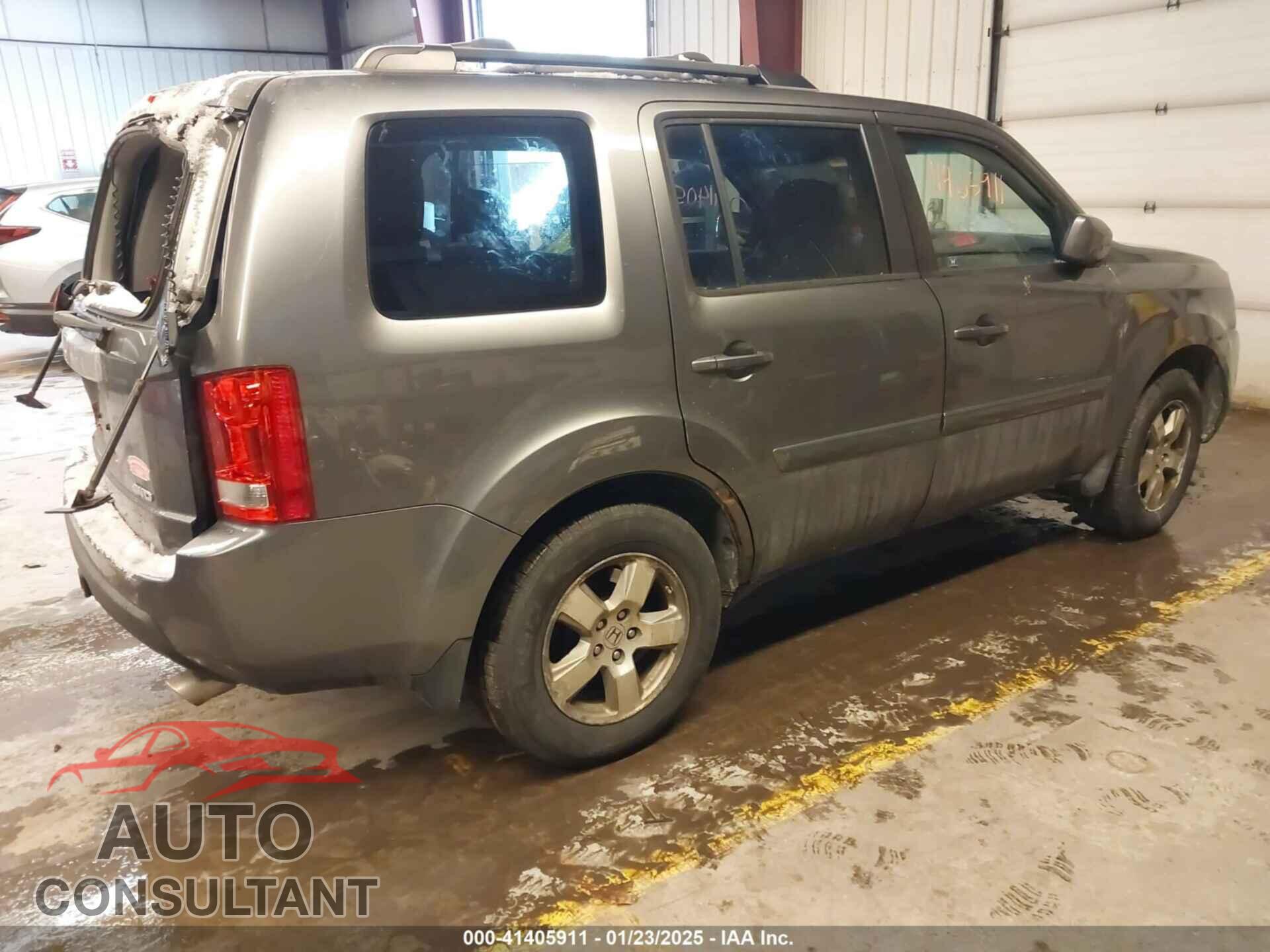 HONDA PILOT 2011 - 5FNYF4H4XBB044155