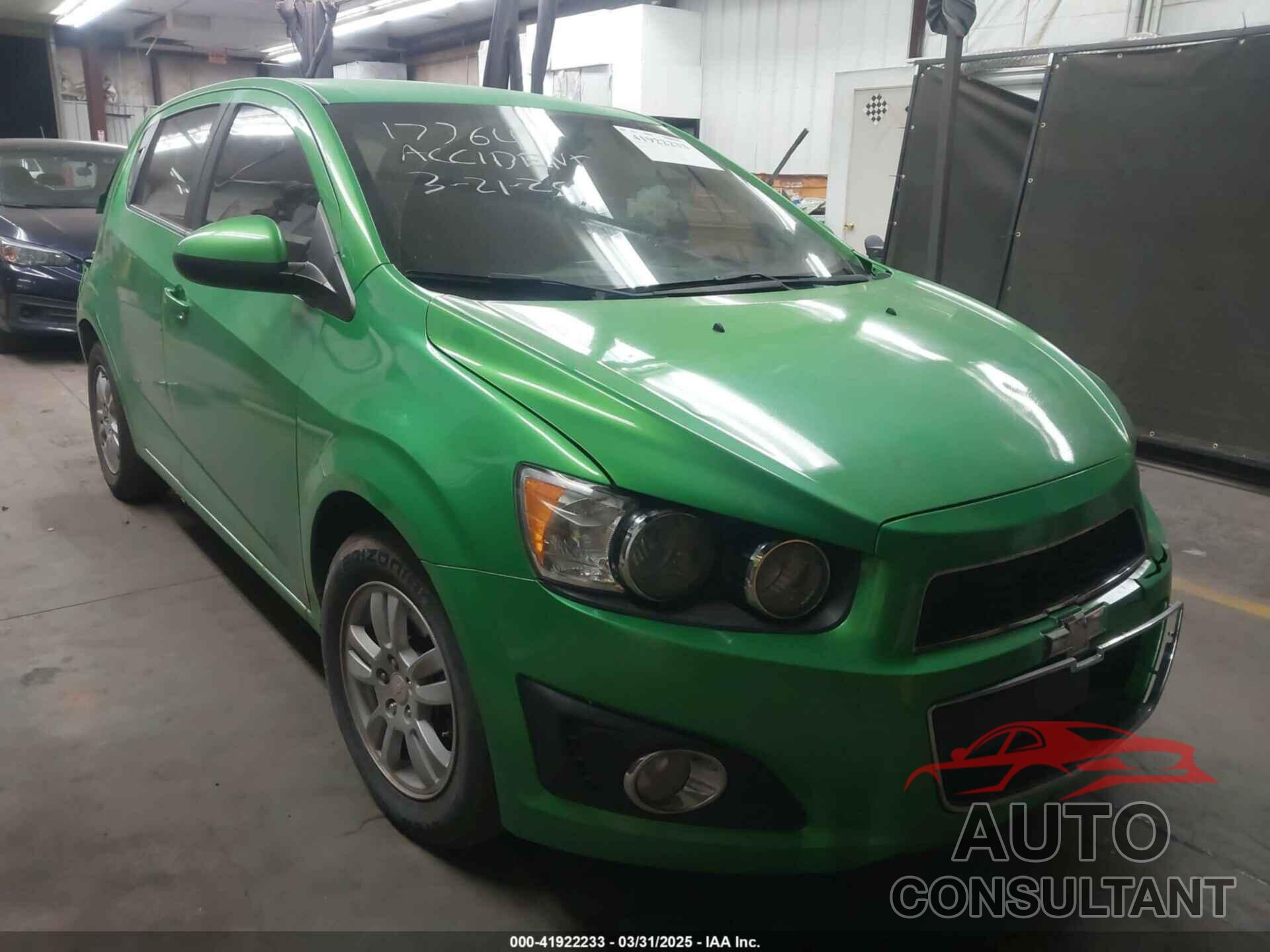 CHEVROLET SONIC 2016 - 1G1JC6SH8G4150595