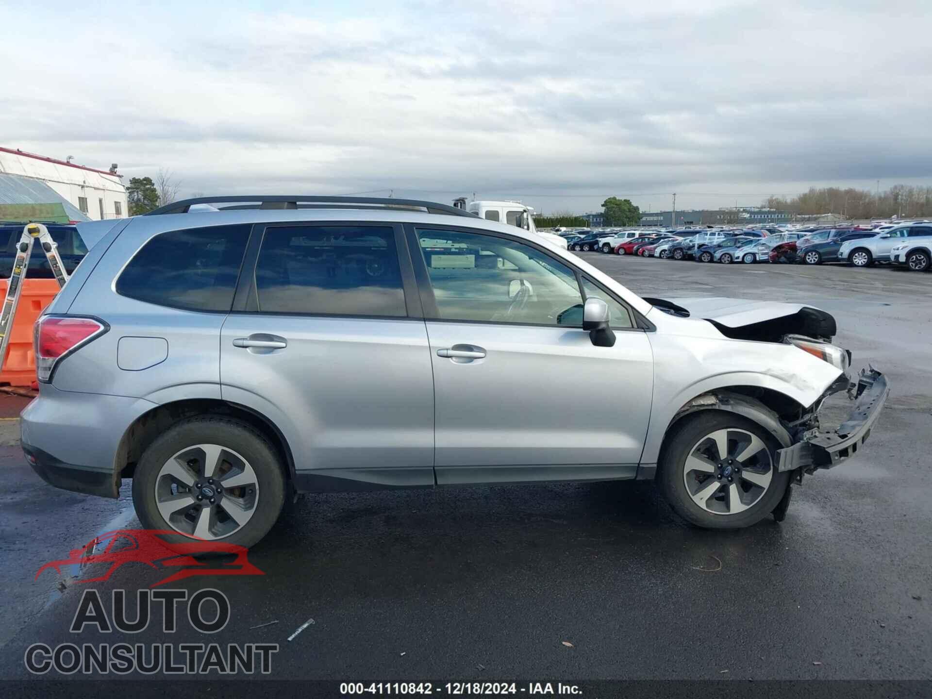 SUBARU FORESTER 2017 - JF2SJAEC2HH411963