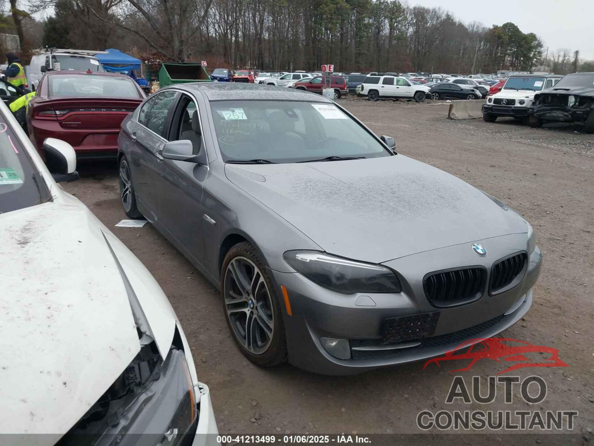 BMW 528I 2011 - WBAFR1C55BC736511