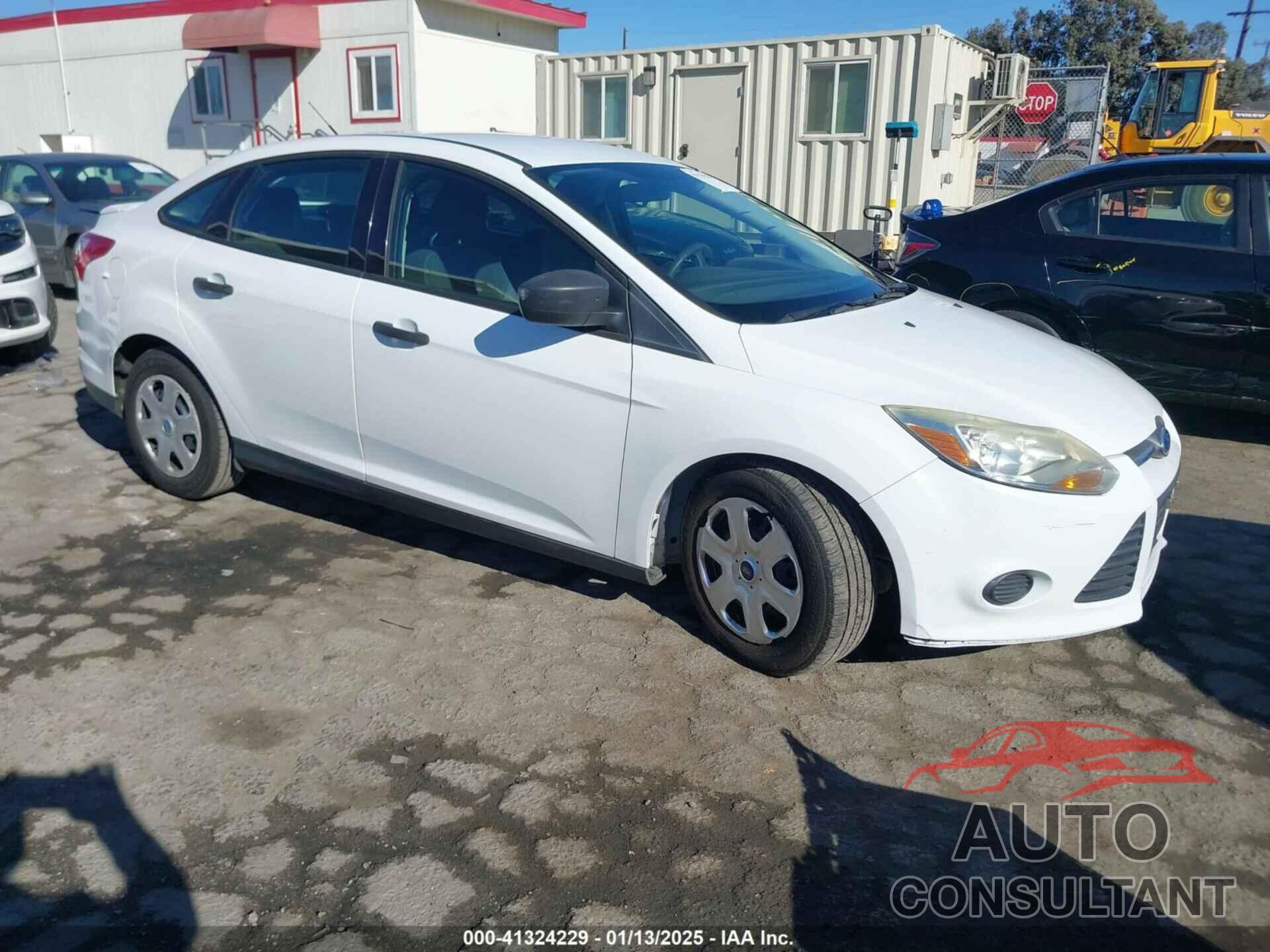 FORD FOCUS 2012 - 1FAHP3E2XCL258075