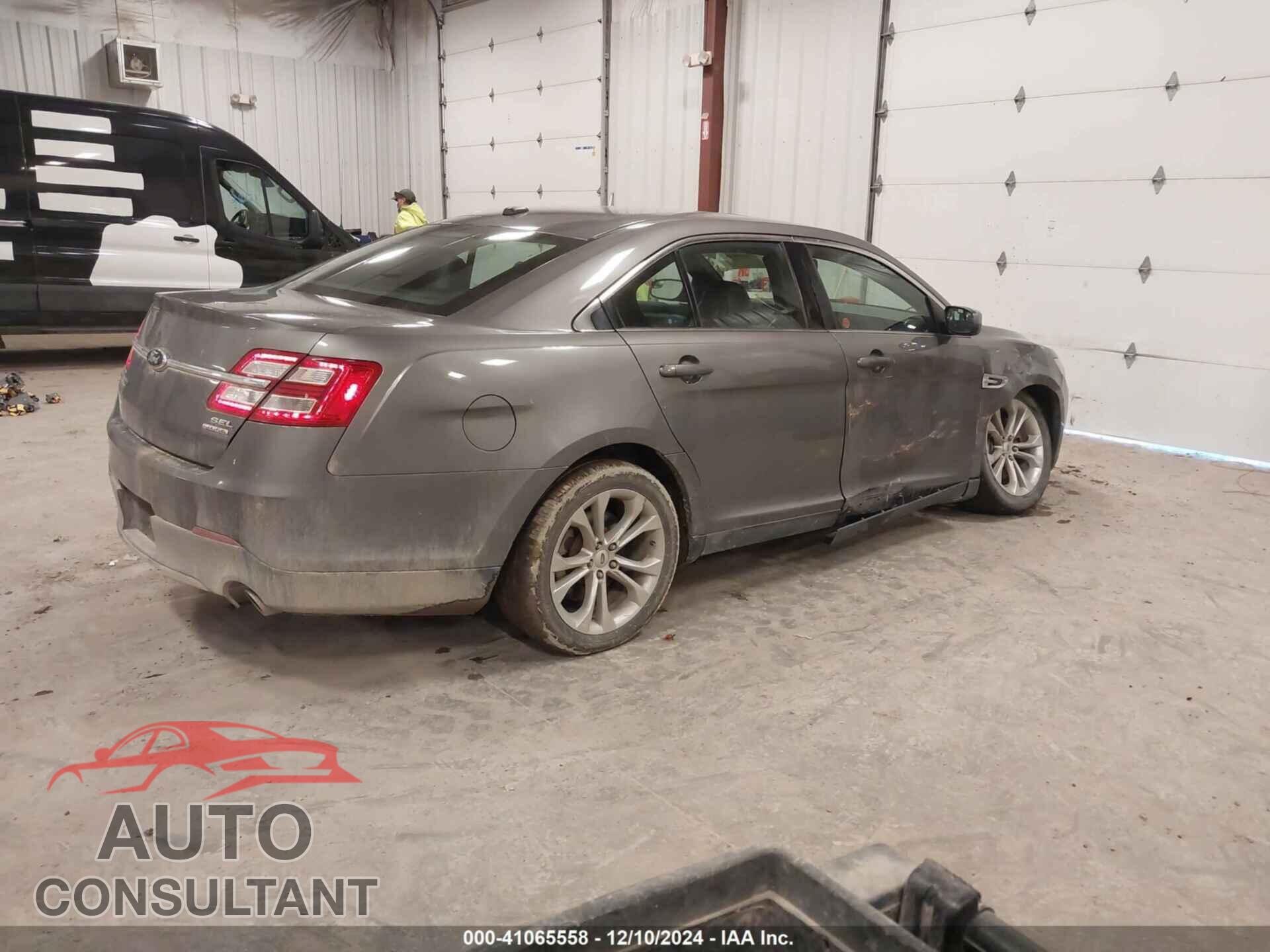 FORD TAURUS 2013 - 1FAHP2E83DG227727