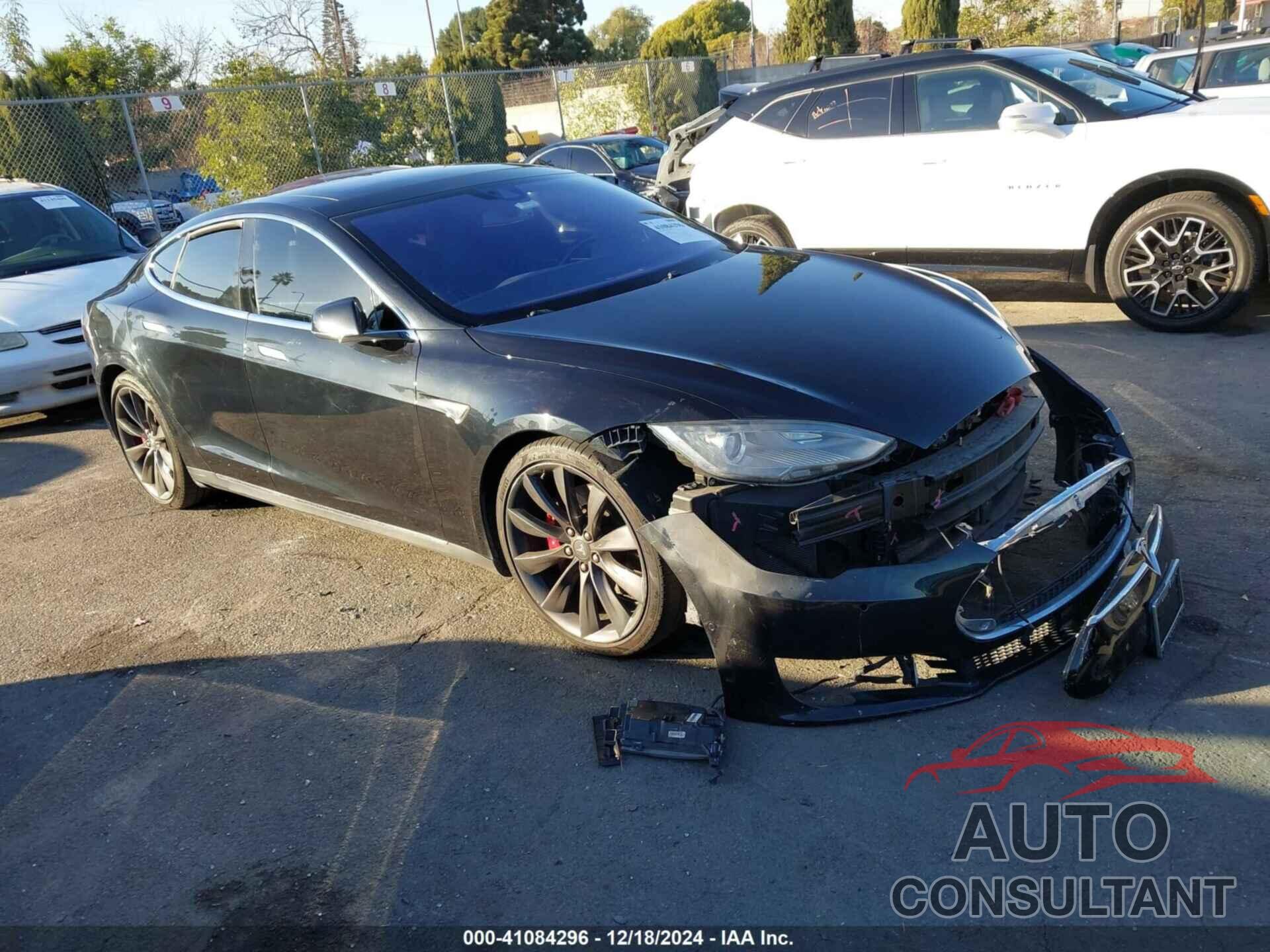 TESLA MODEL S 2015 - 5YJSA1H46FF096603