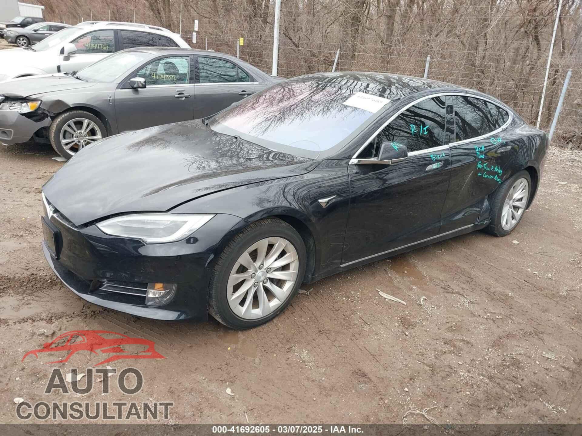 TESLA MODEL S 2017 - 5YJSA1E25HF215778