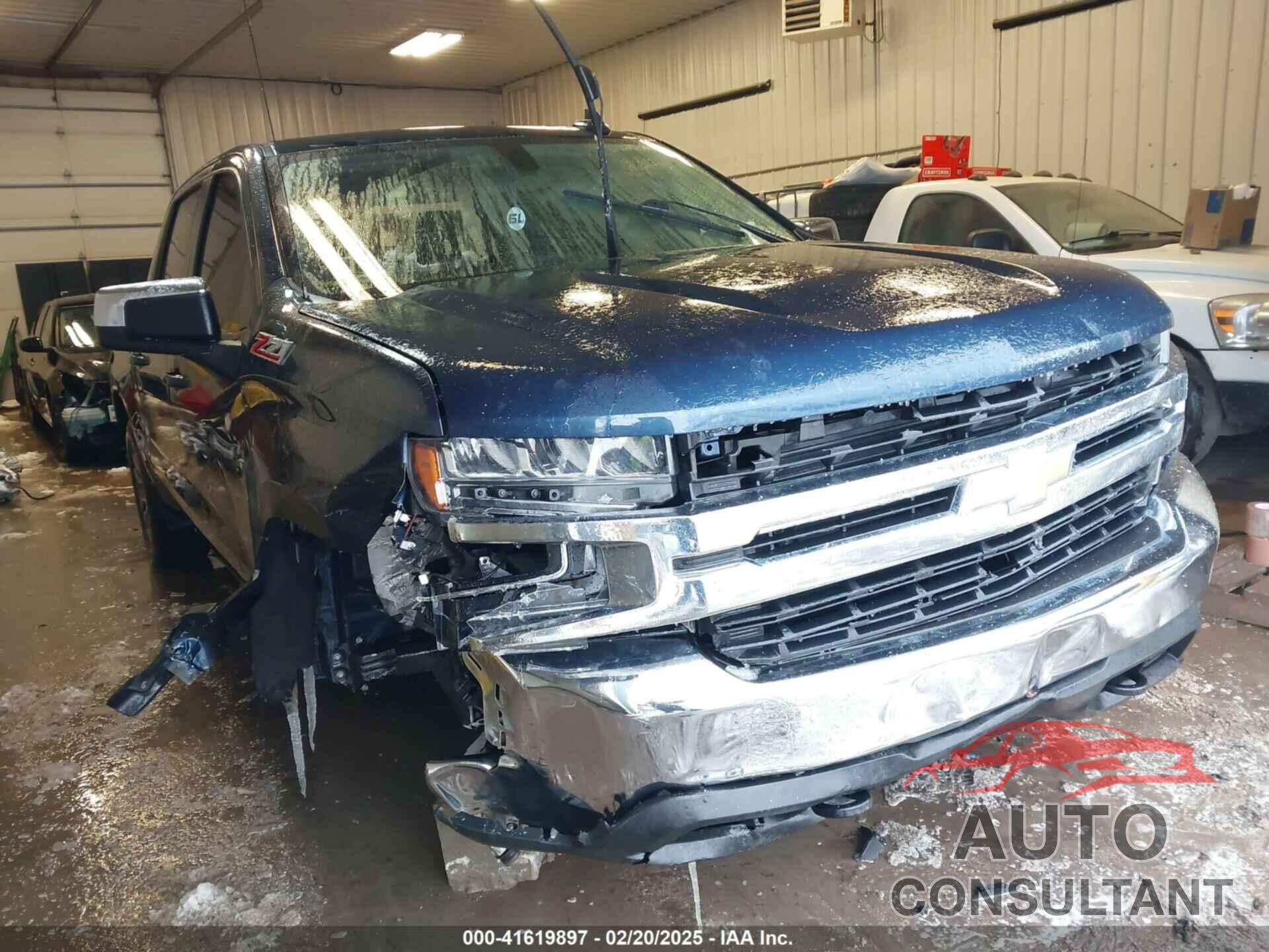 CHEVROLET SILVERADO 1500 2021 - 1GCUYDED2MZ391697