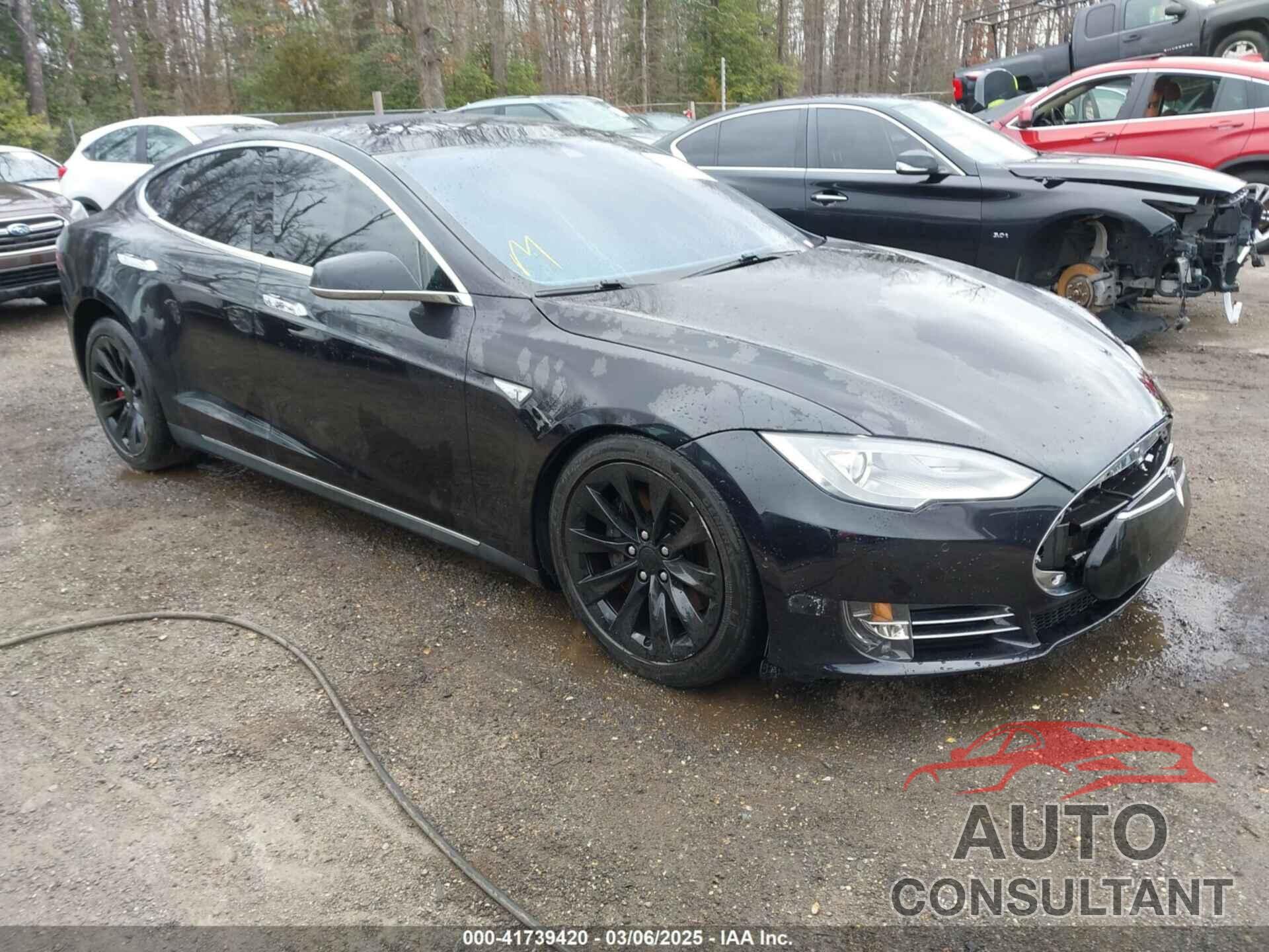 TESLA MODEL S 2015 - 5YJSA1E20FF107291