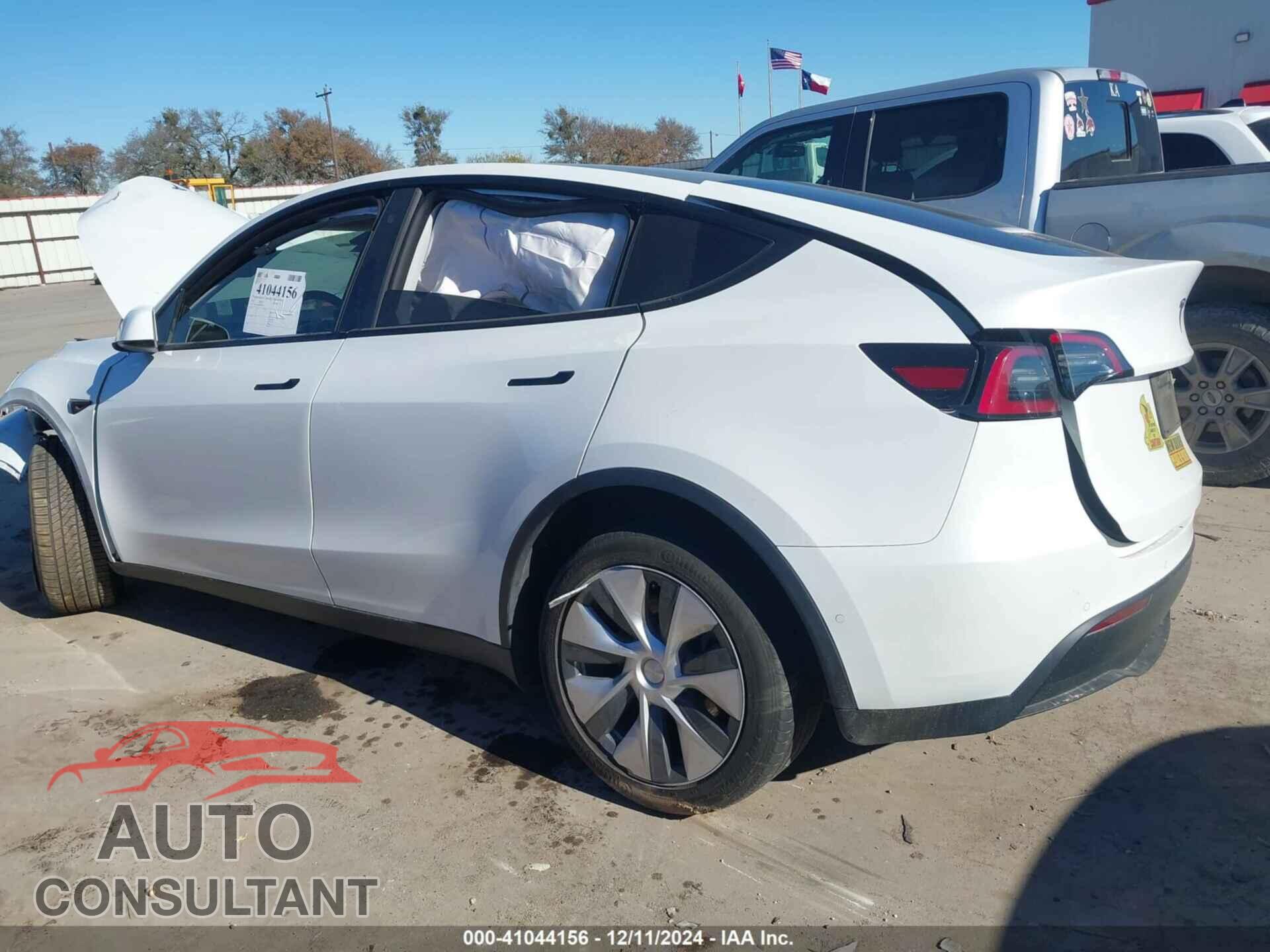 TESLA MODEL Y 2022 - 7SAYGDEEXNF340357