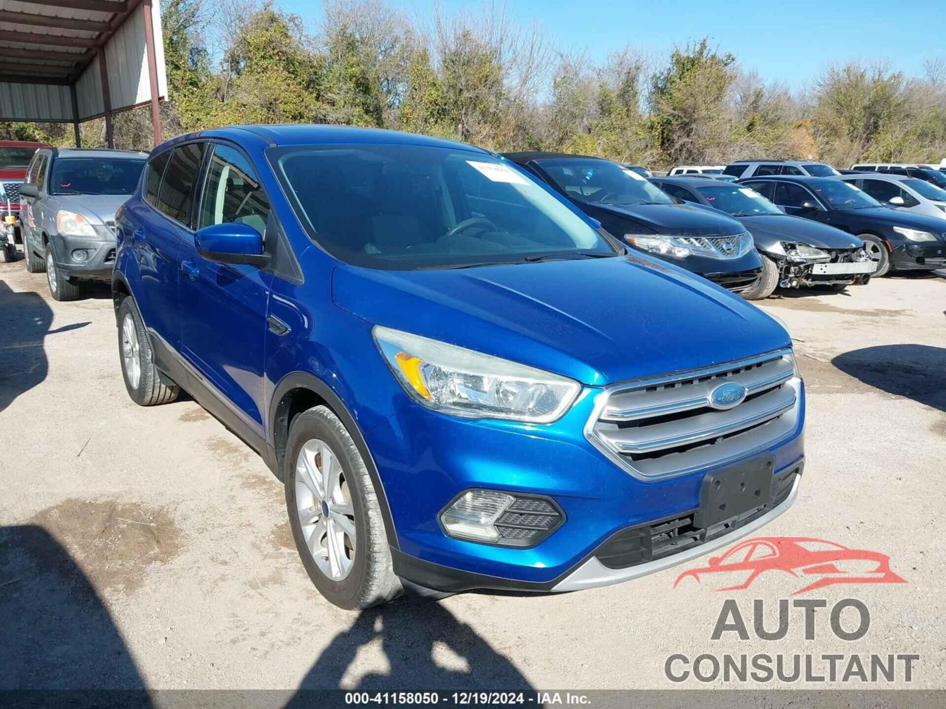 FORD ESCAPE 2017 - 1FMCU0GD0HUB59949