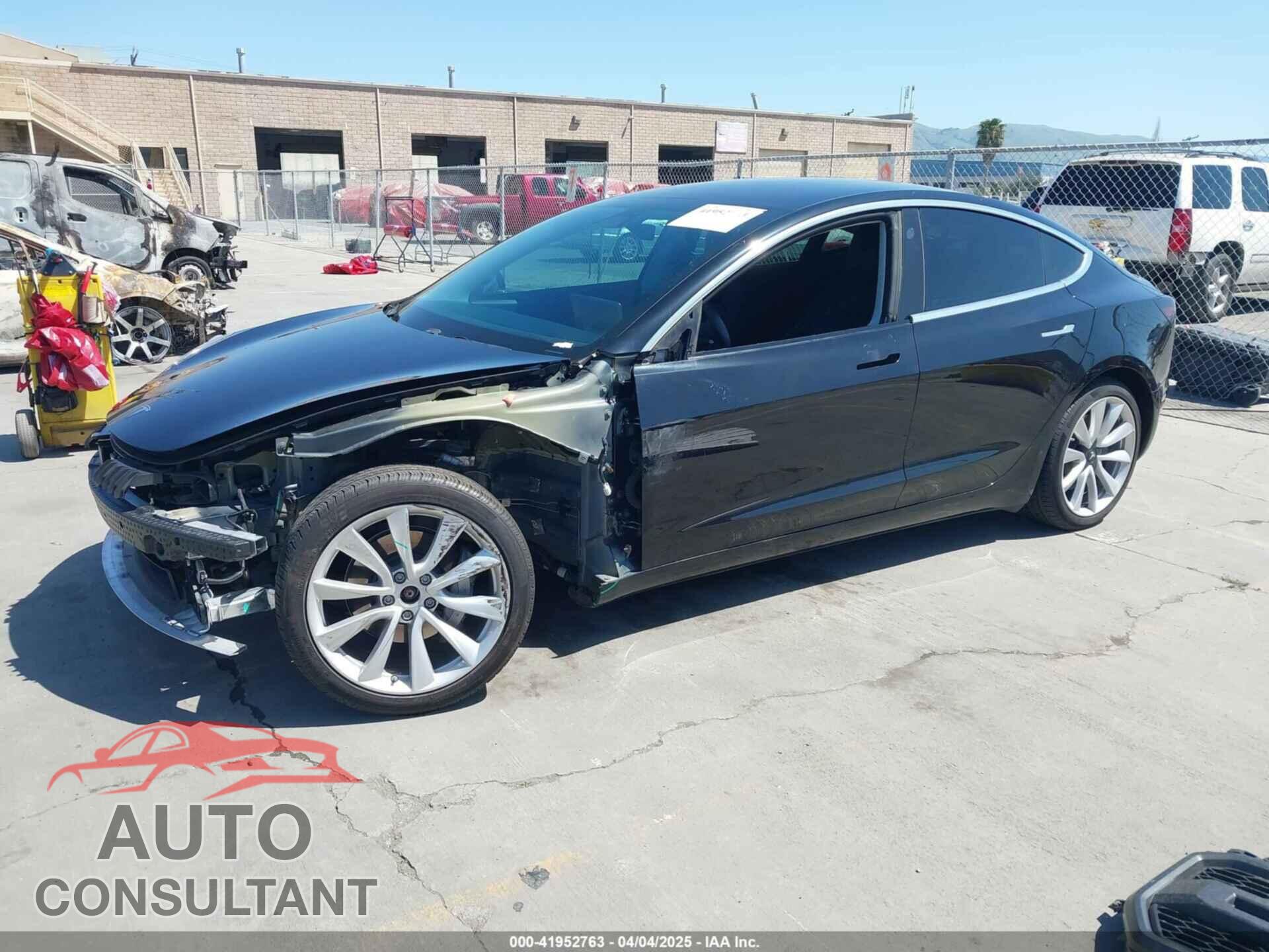 TESLA MODEL 3 2018 - 5YJ3E1EBXJF071661