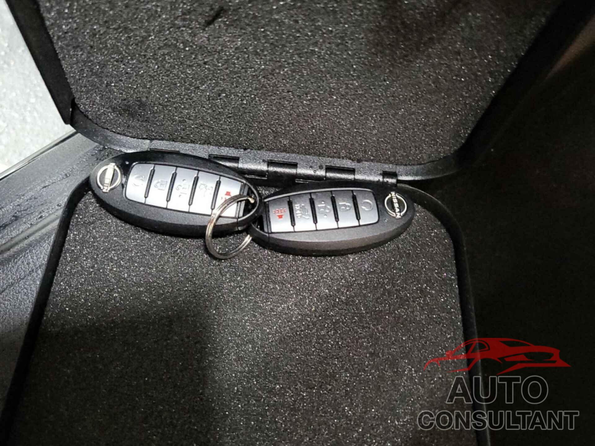 NISSAN PATHFINDER 2022 - 5N1DR3CC9NC249588