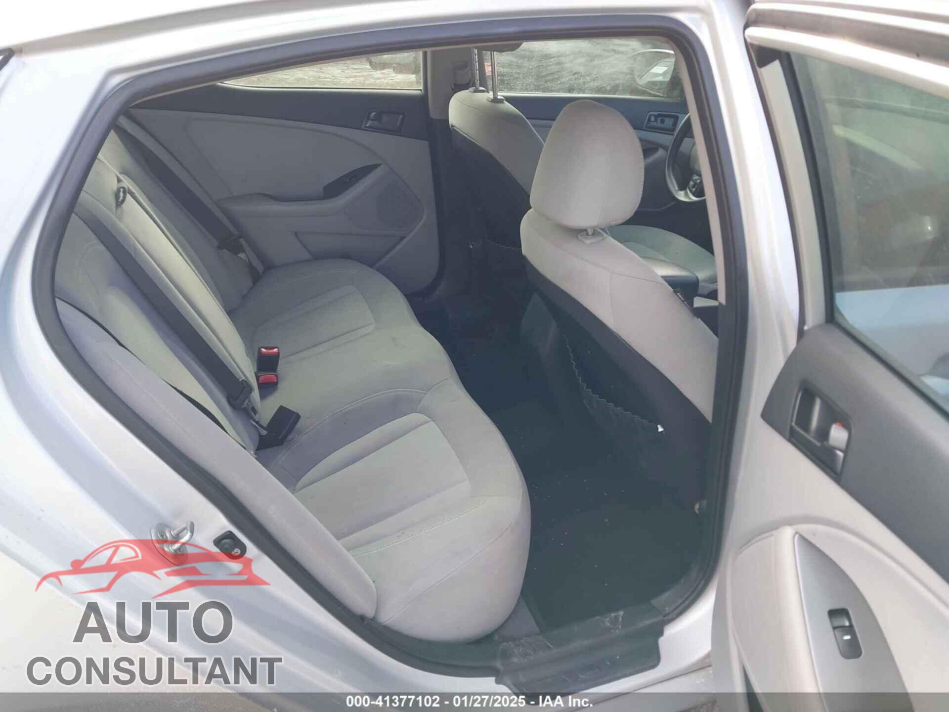 KIA OPTIMA 2011 - KNAGM4A79B5131971