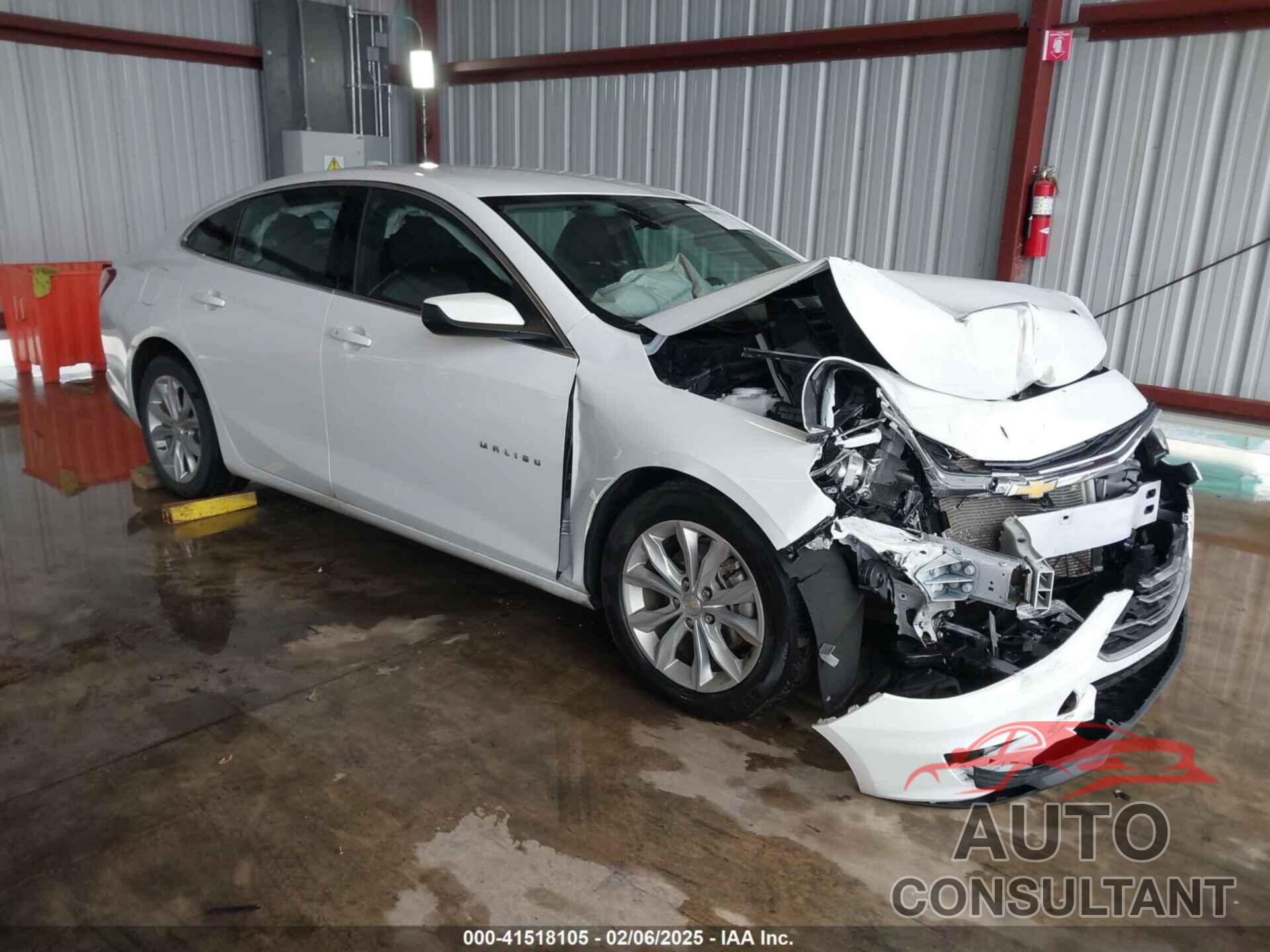 CHEVROLET MALIBU 2022 - 1G1ZD5ST1NF153225