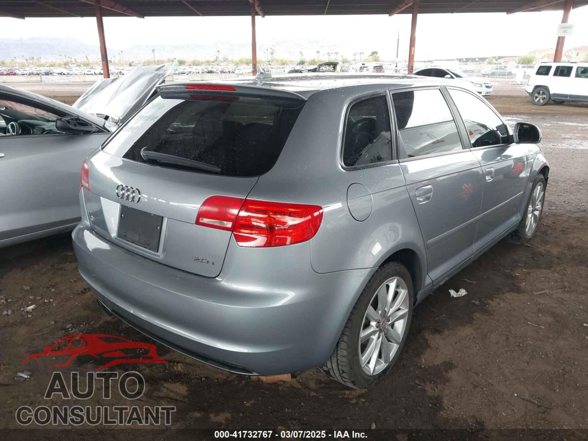 AUDI A3 2010 - WAUBEBFM5AA112852