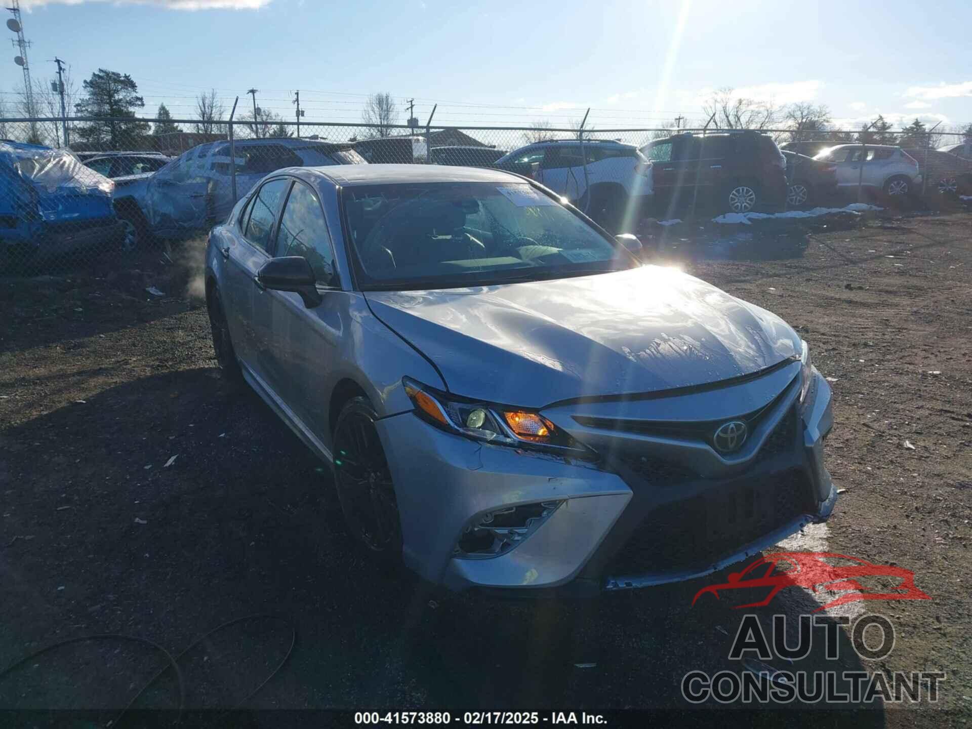 TOYOTA CAMRY 2020 - 4T1G11AK2LU301556