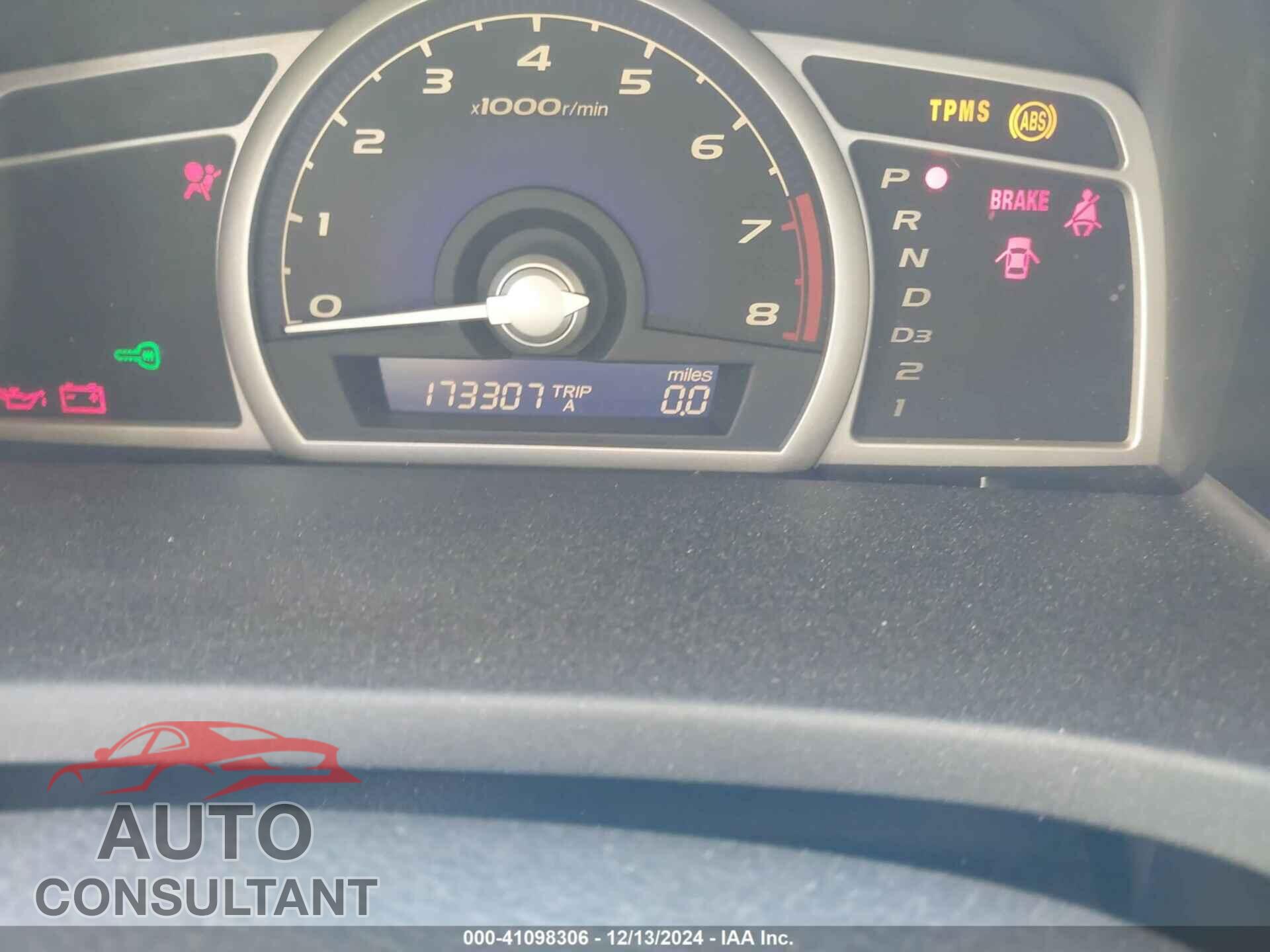 HONDA CIVIC 2010 - 19XFA1F80AE024057